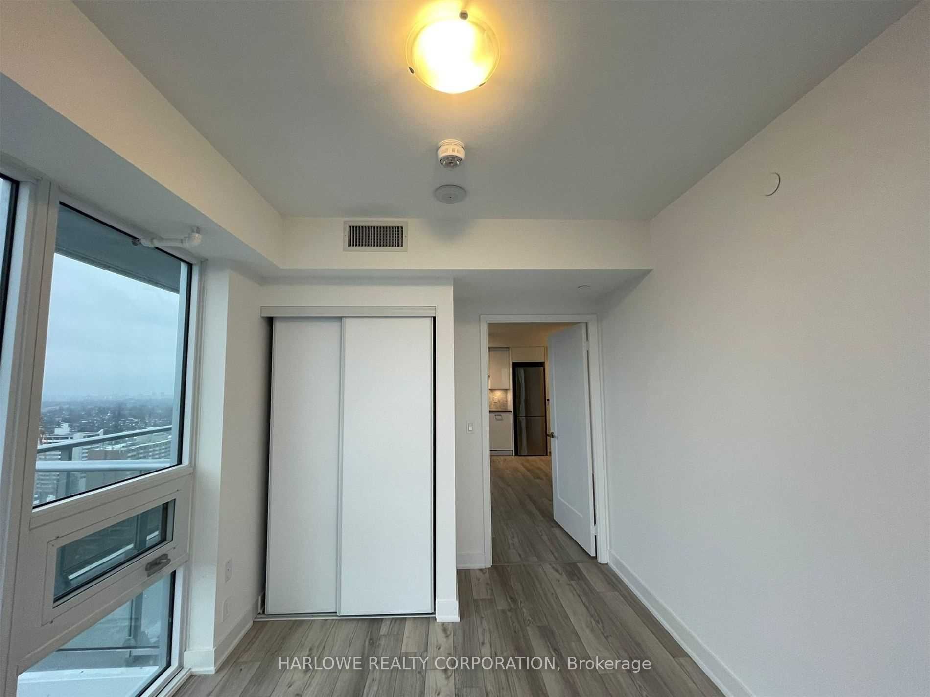 99 Broadway Avenue 2403 NT, Toronto, ON M4P 0E3 photo 3