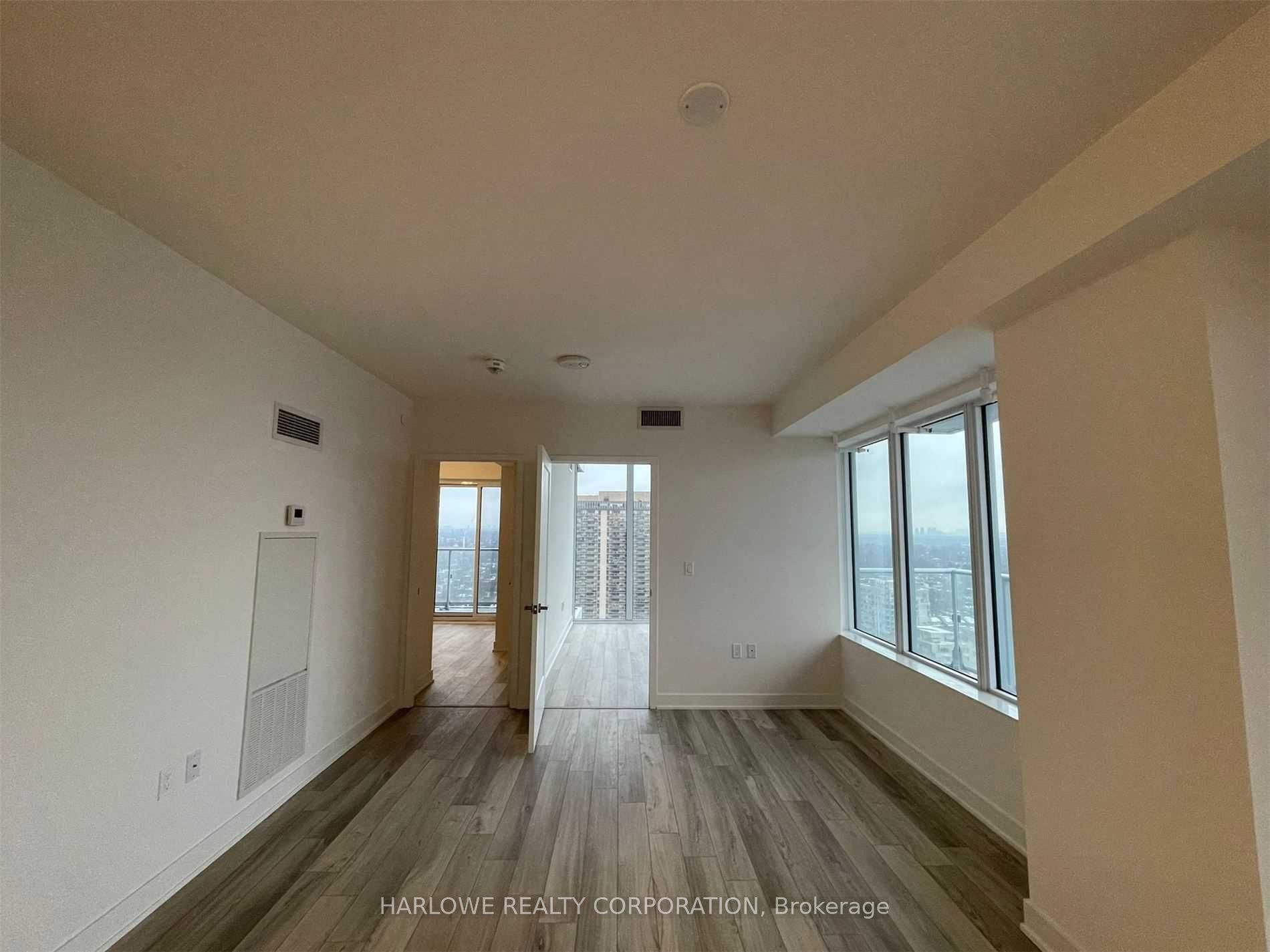 99 Broadway Avenue 2403 NT, Toronto, ON M4P 0E3 photo 4