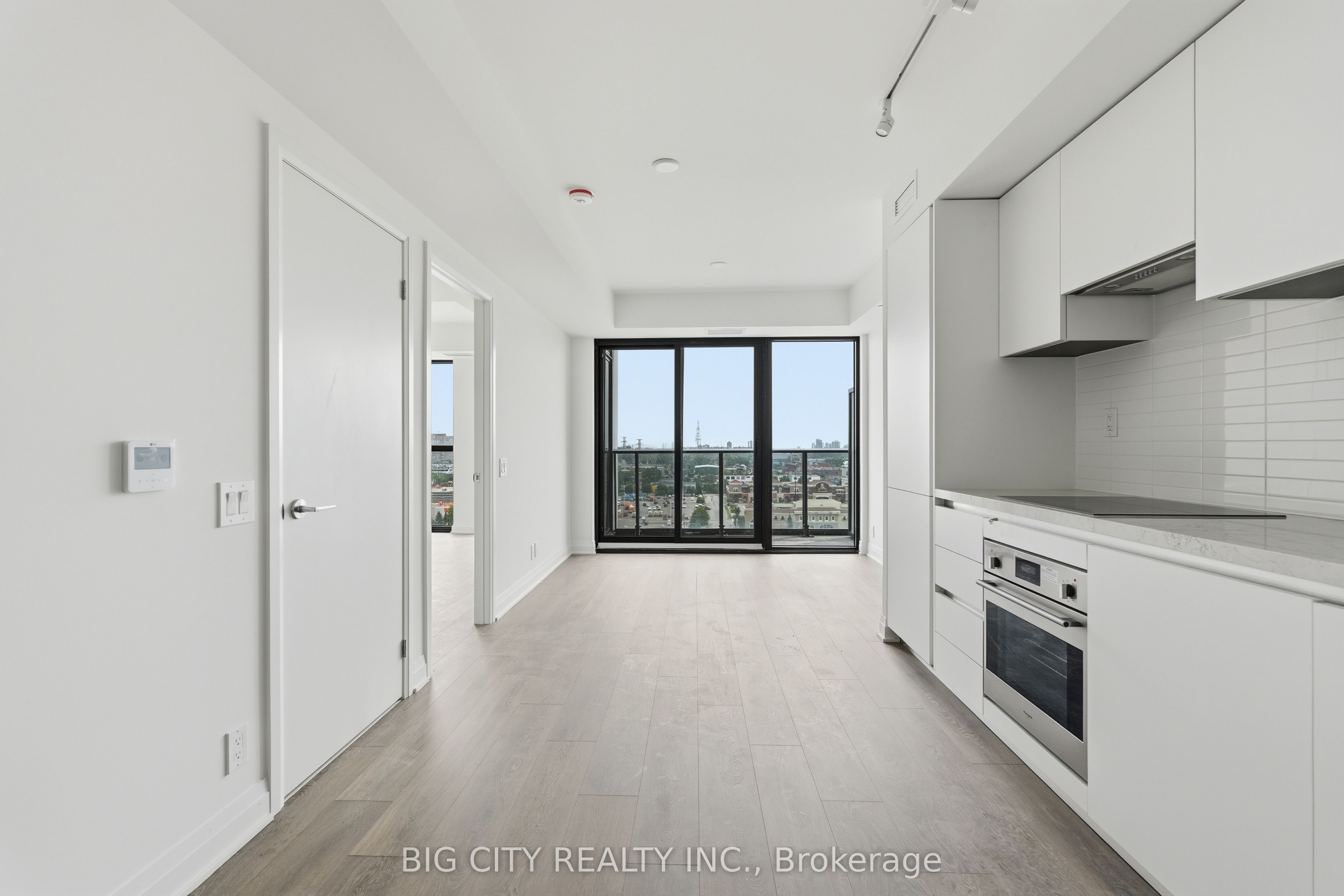 25 Frederick Todd Way 1211, Toronto, ON M4G 0E8 photo 2