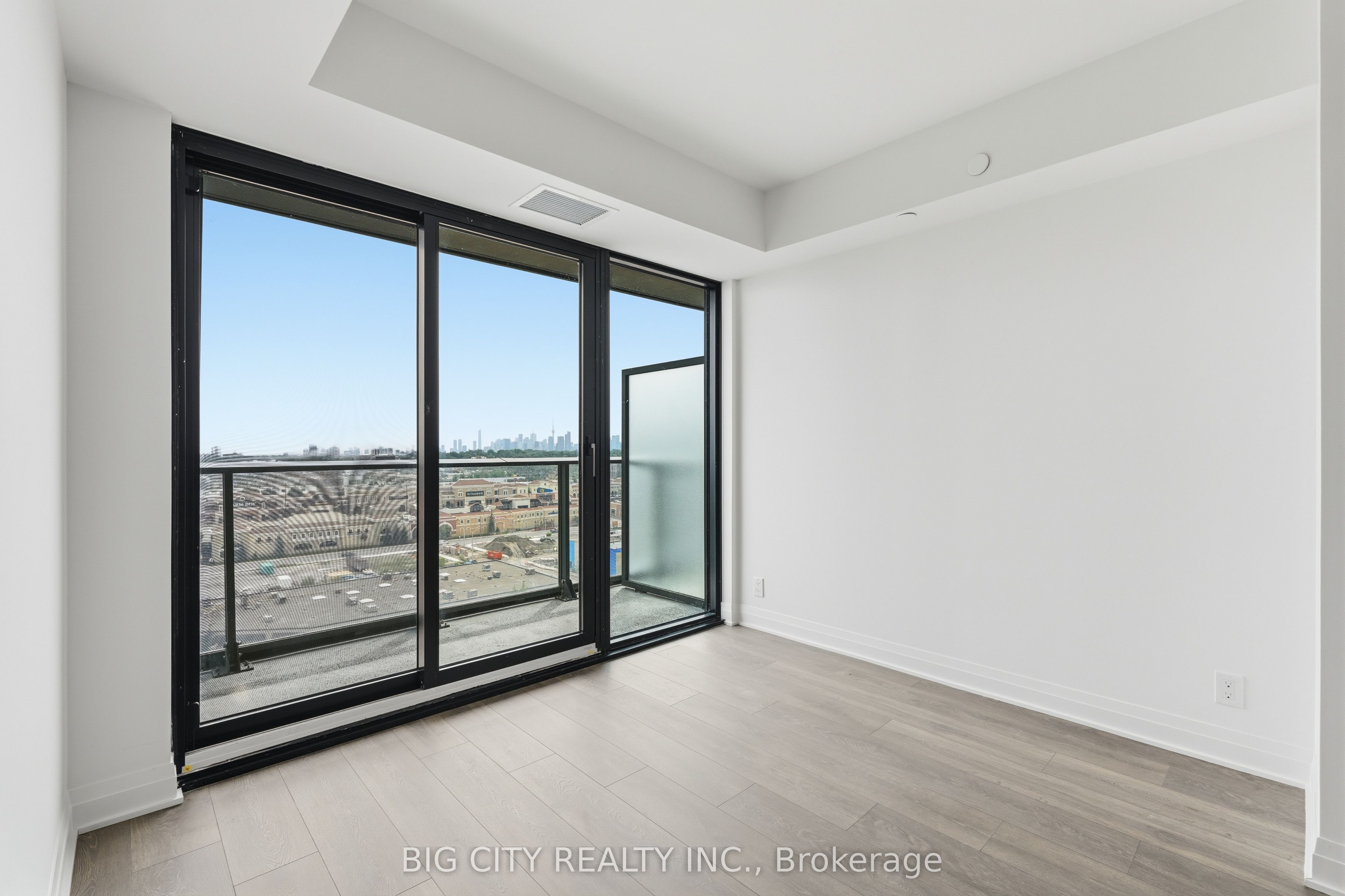 25 Frederick Todd Way 1211, Toronto, ON M4G 0E8 photo 3
