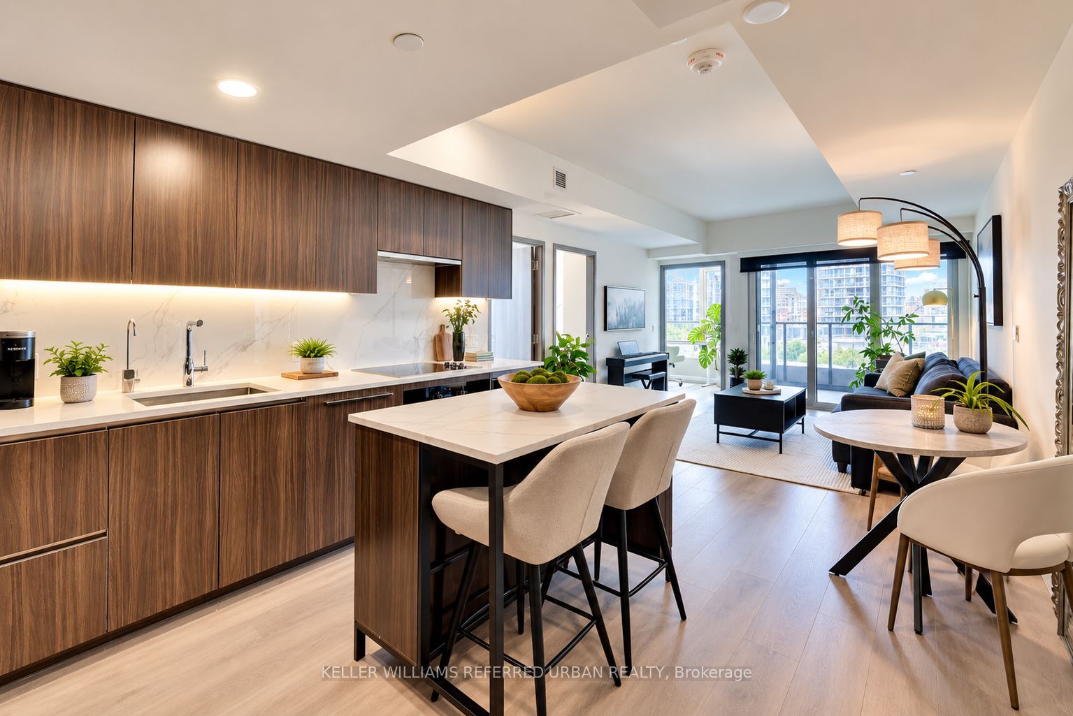 3 Concord CityPlace Way 530, Toronto, ON M5V 0X4 photo 5