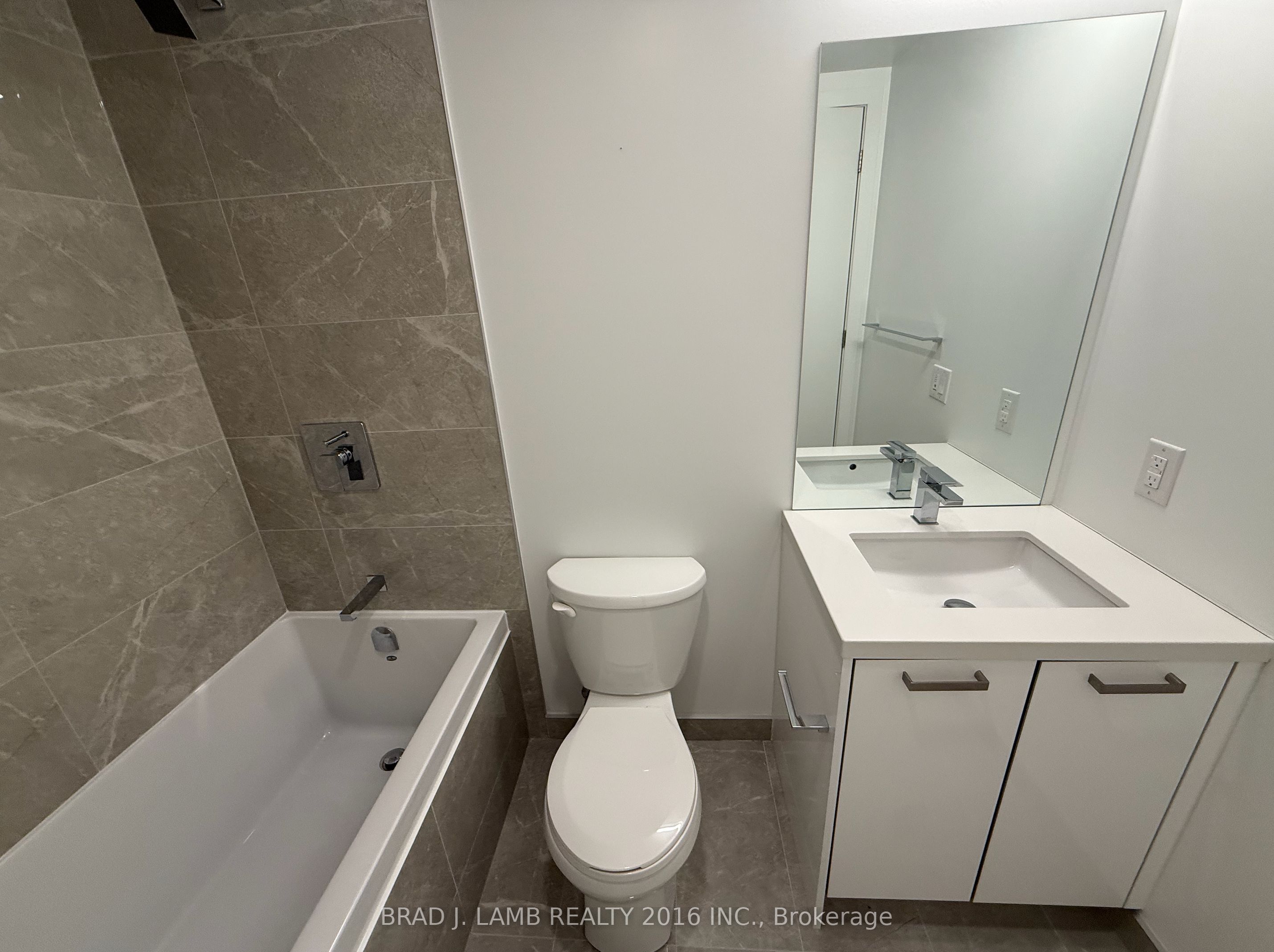 55 Ontario Street 617, Toronto, ON M5A 0T8 photo 5