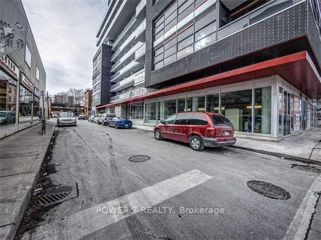 10 Willison Square 609, Toronto, ON M5T 0A8 photo 4