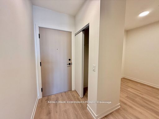 181 Sterling Road UPH 07, Toronto, ON M6R 0B2 photo 2