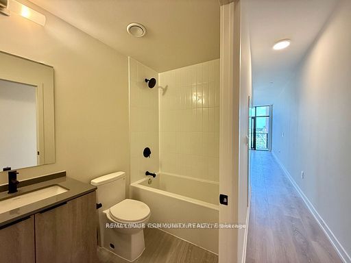 181 Sterling Road UPH 07, Toronto, ON M6R 0B2 photo 5