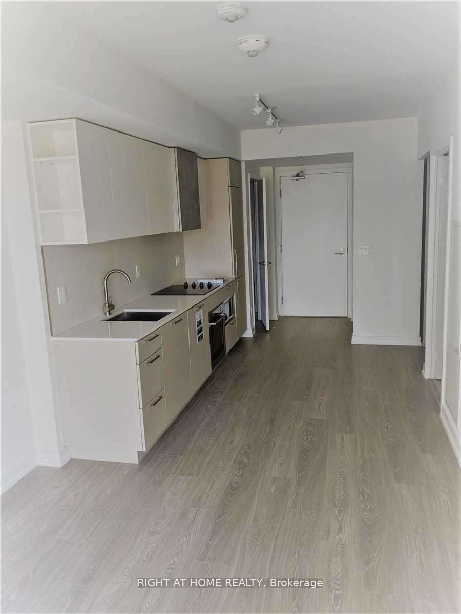 19 Western Battery Road 1021, Toronto, ON M6K 3S4 photo 3