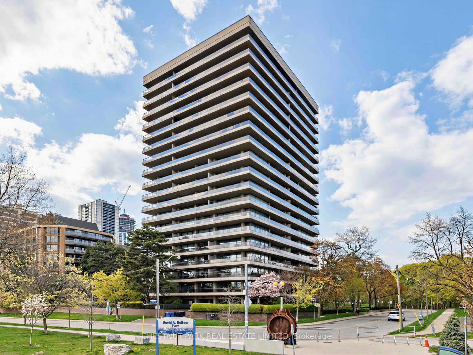 10 Avoca Avenue 401, Toronto, ON M4T 2B7 photo 2