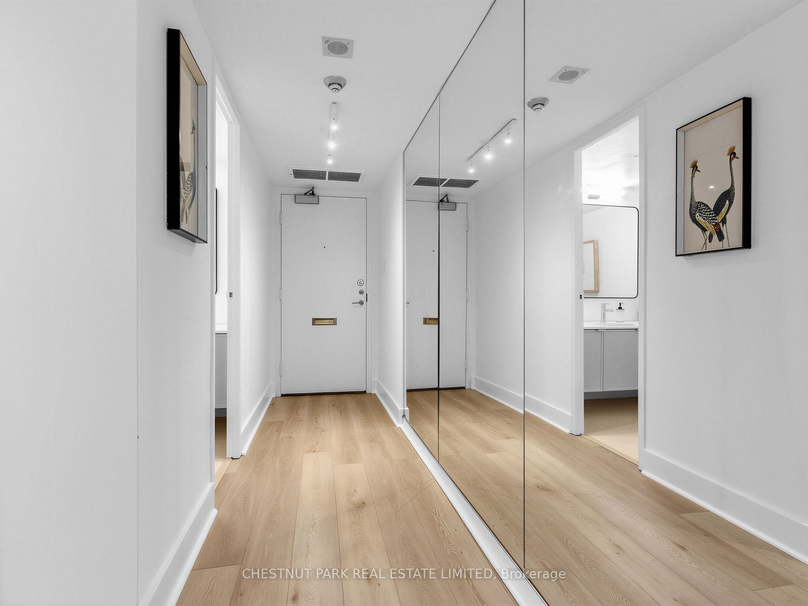 10 Avoca Avenue 401, Toronto, ON M4T 2B7 photo 3