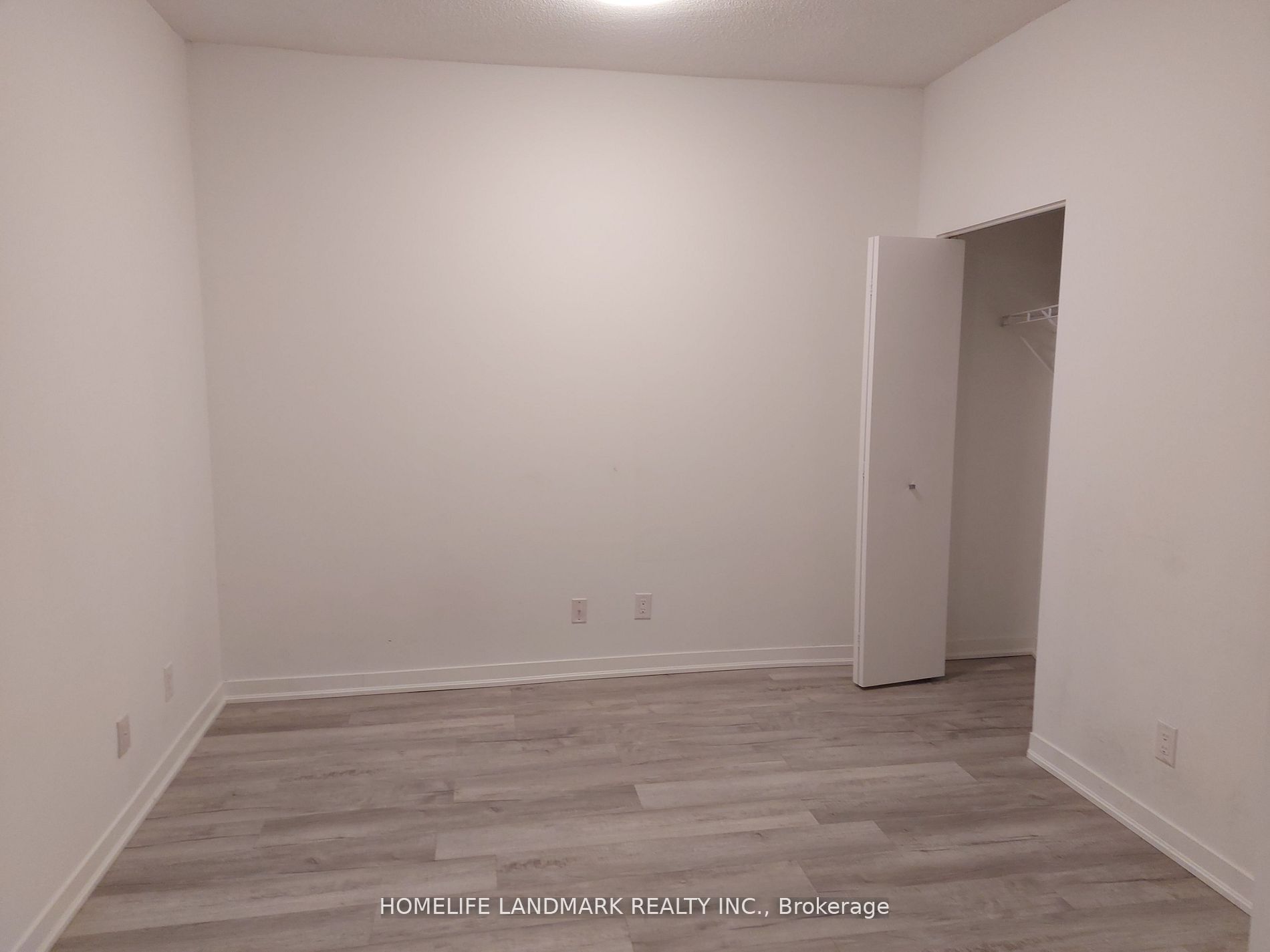 150 East Liberty Street 1214, Toronto, ON M6K 3R5 photo 4