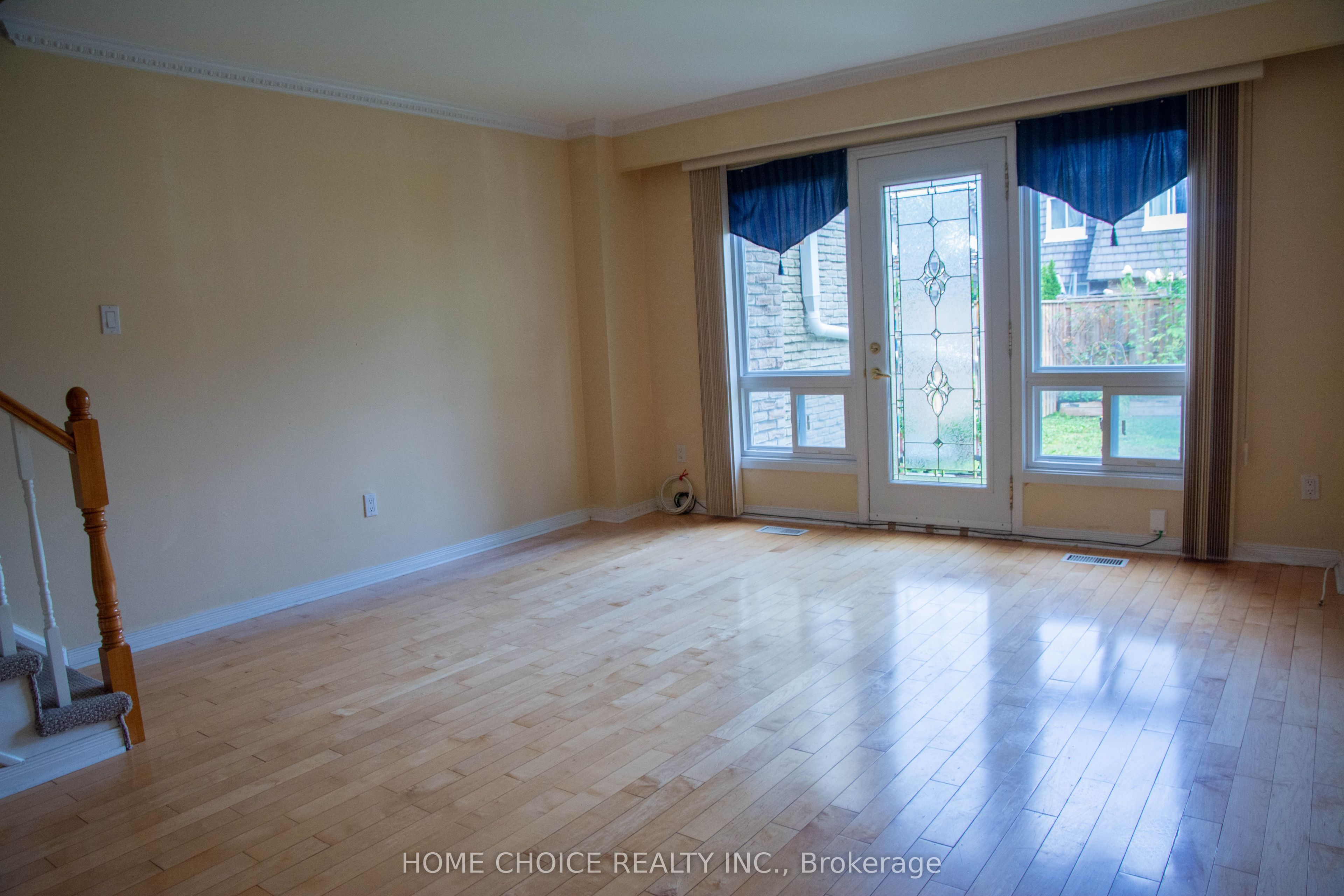 28 Tangle Briarway, Toronto, ON M2J 2M4 photo 4