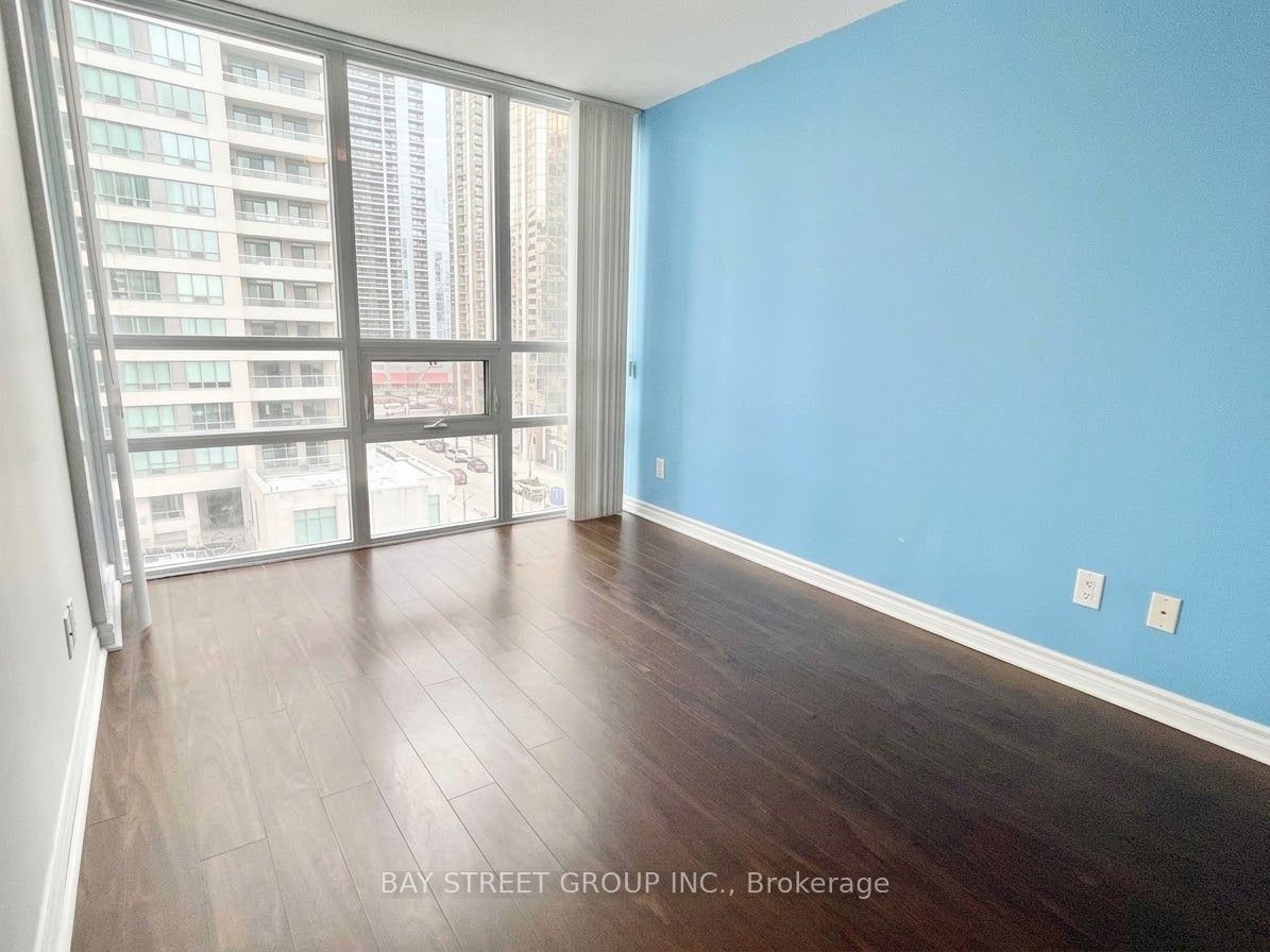 35 Hollywood Avenue 818, Toronto, ON M2N 0A9 photo 5