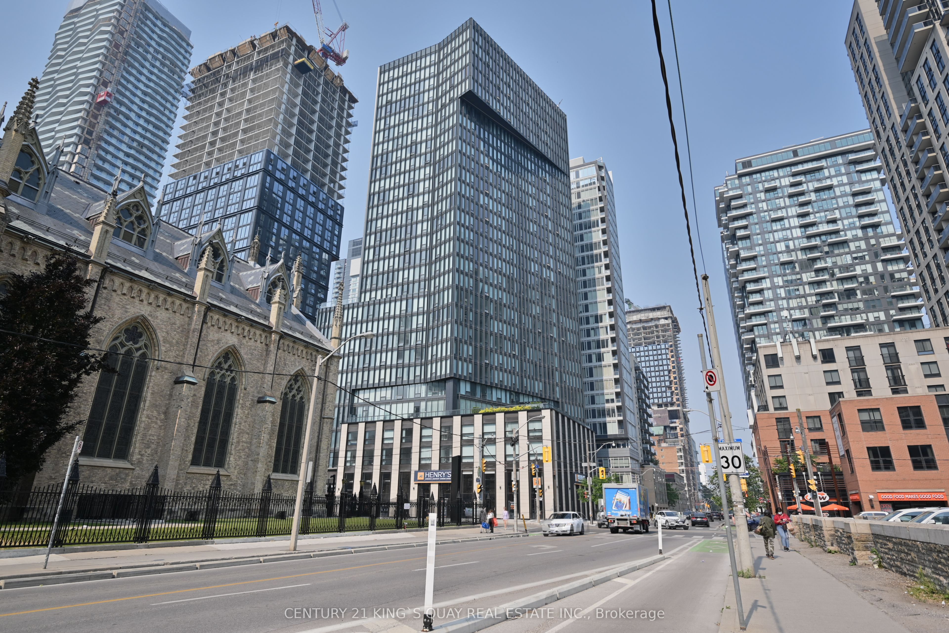 60 Shuter Street 2206, Toronto, ON M5B 0B7