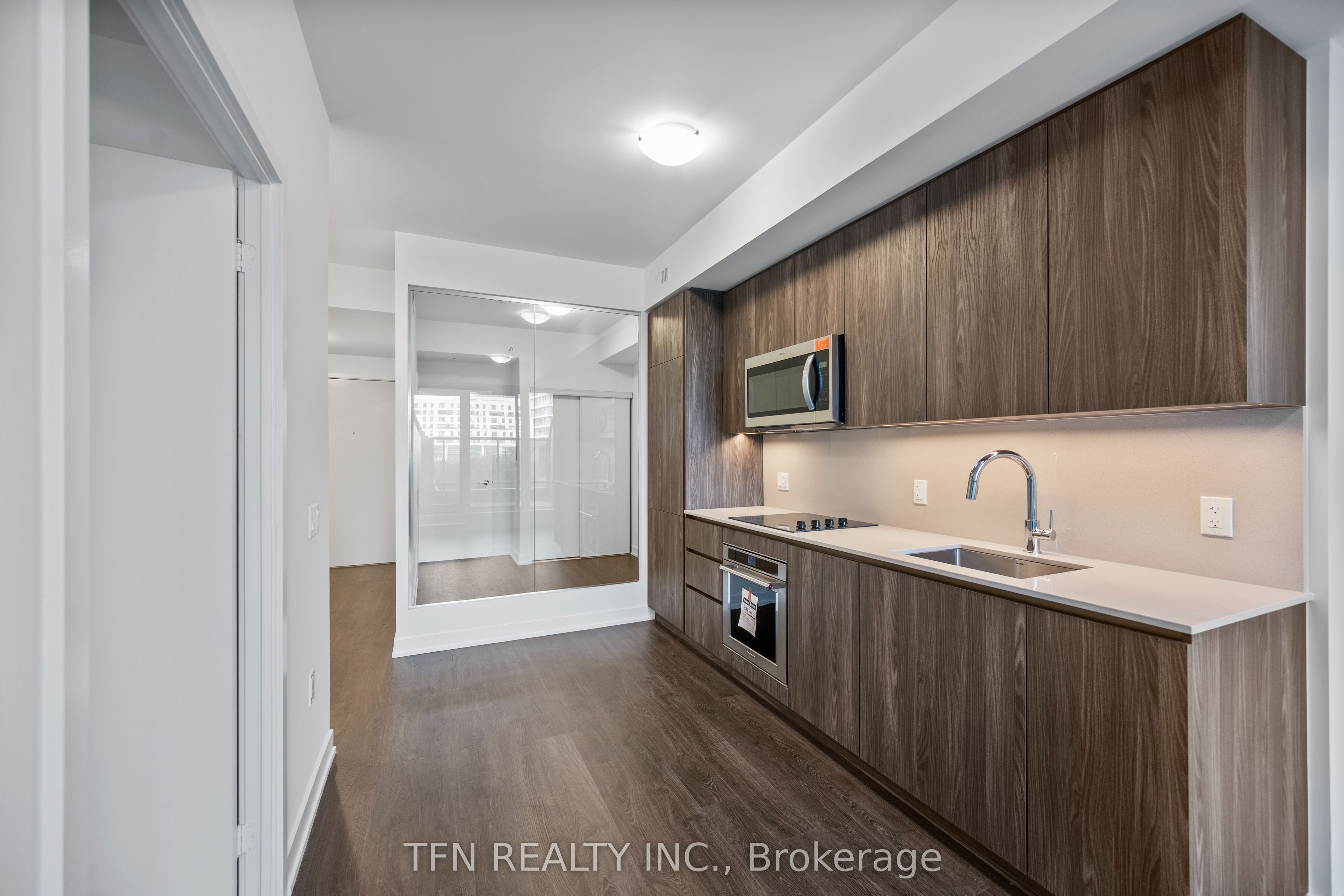 15 Richardson Street 314, Toronto, ON M5A 0Y5 photo 4