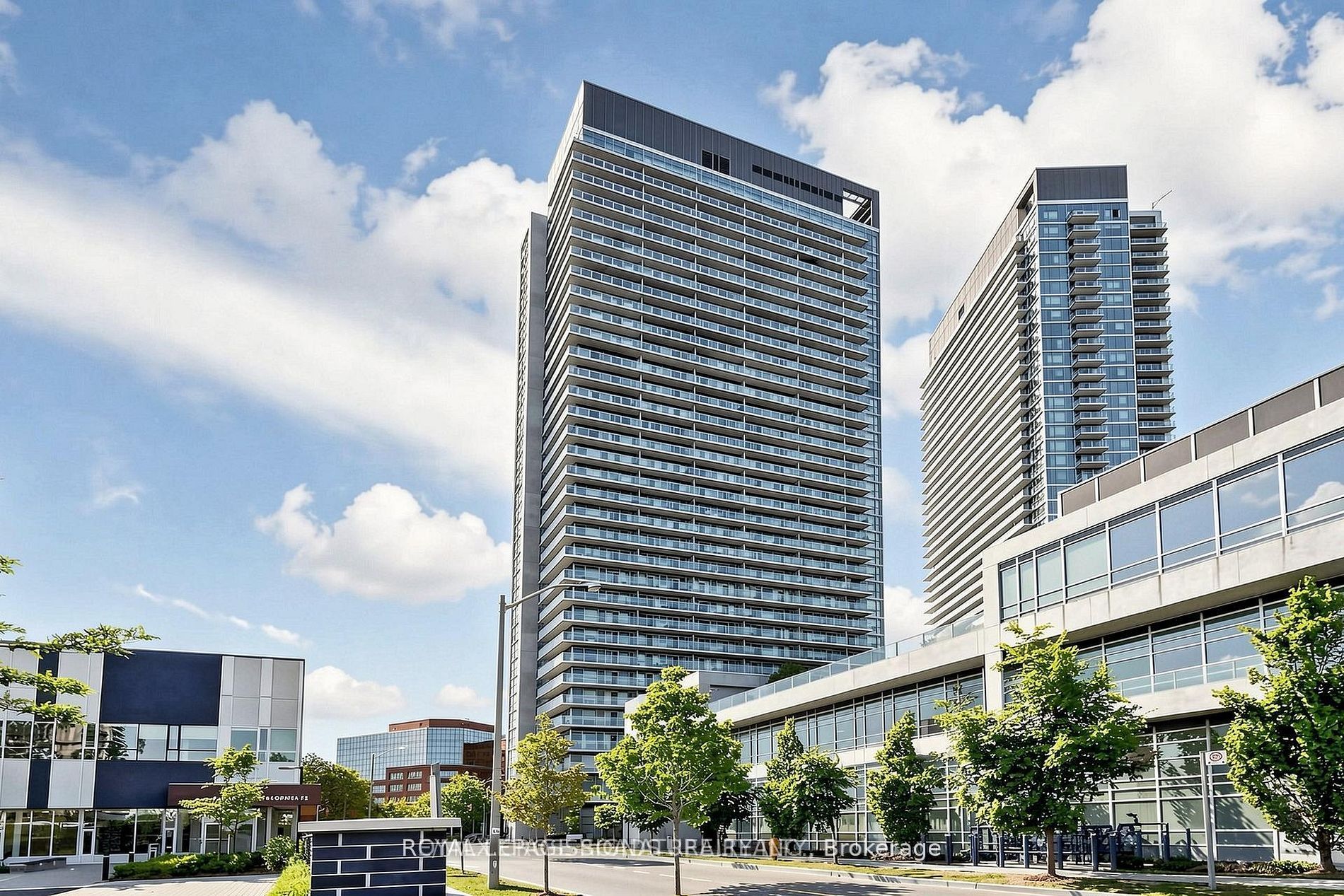 275 Yorkland Road 1501, Toronto, ON M2J 0B4 photo 2