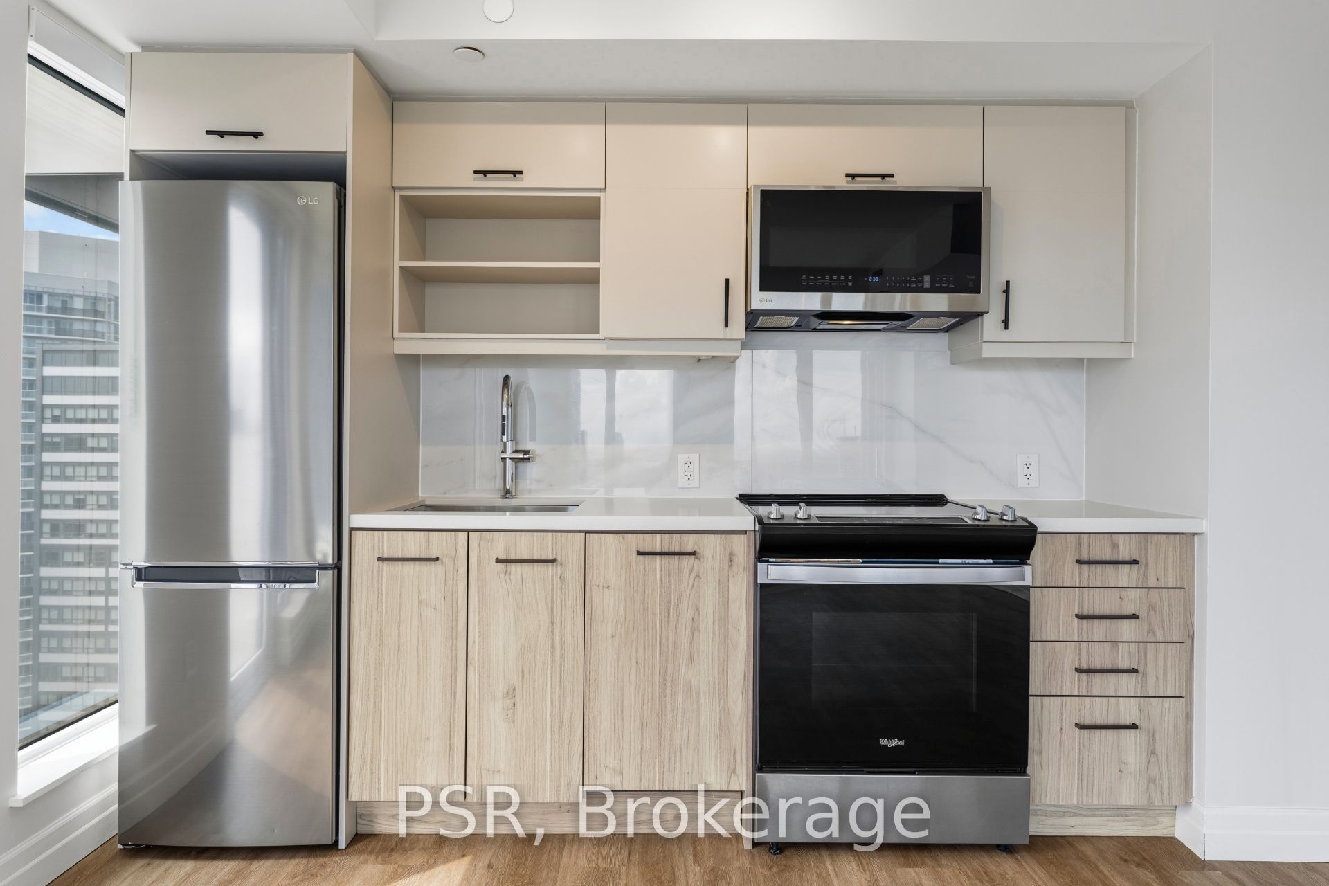 203 Jarvis Street 2909, Toronto, ON M5B 0E7 photo 4