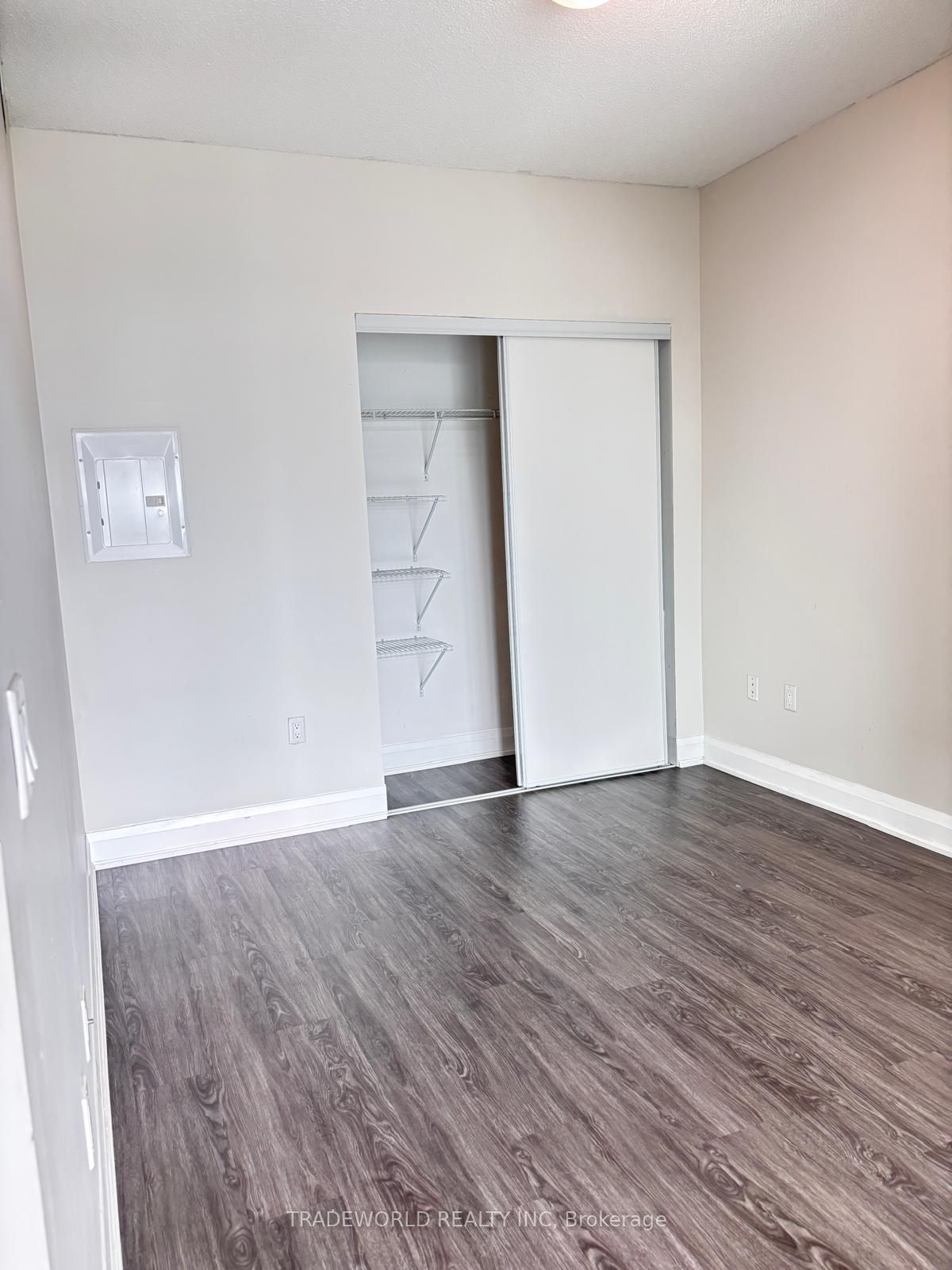 160 Vanderhoof Avenue 508, Toronto, ON M4G 2G6 photo 5