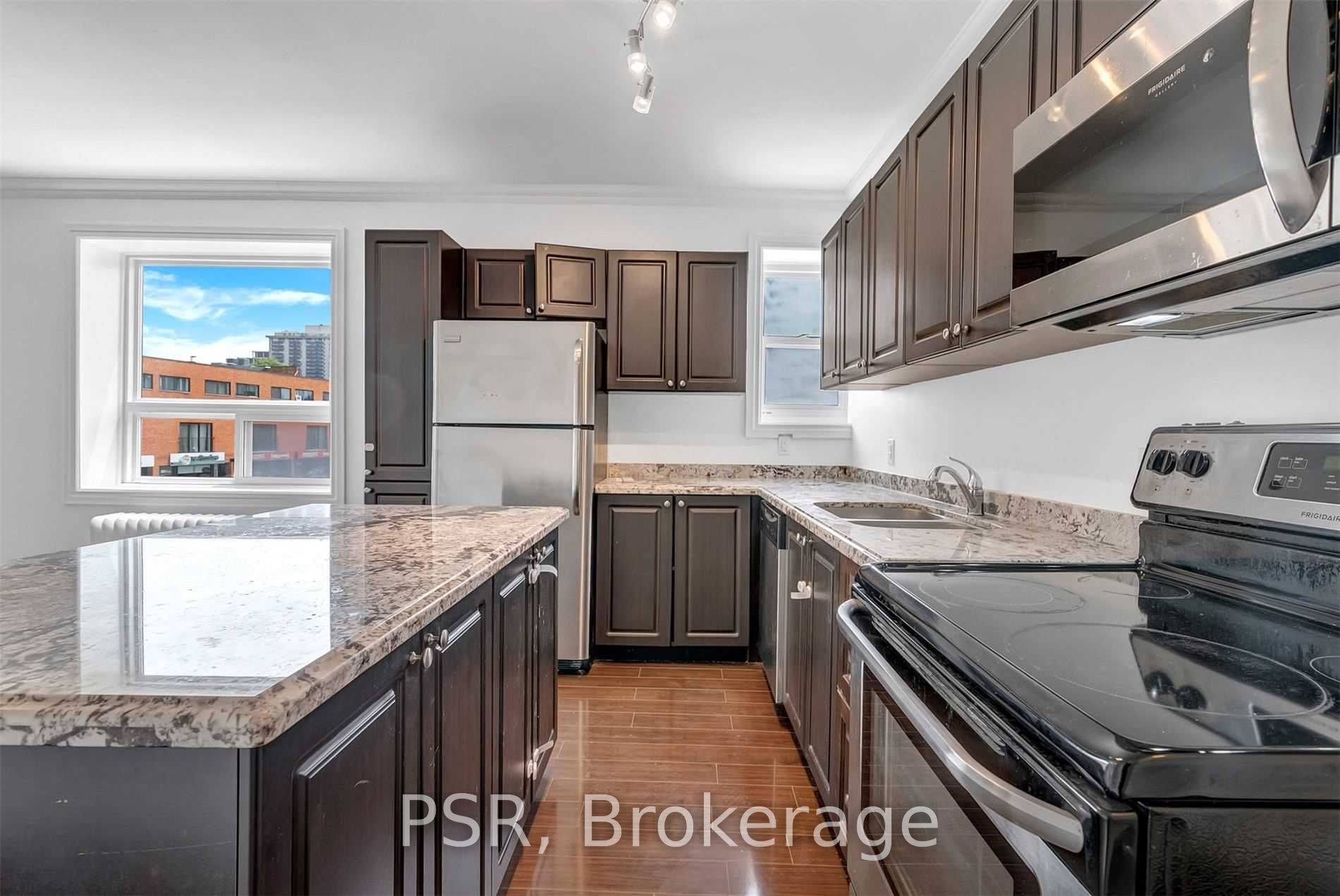 2 Craighurst Avenue 1, Toronto, ON M4R 1J8