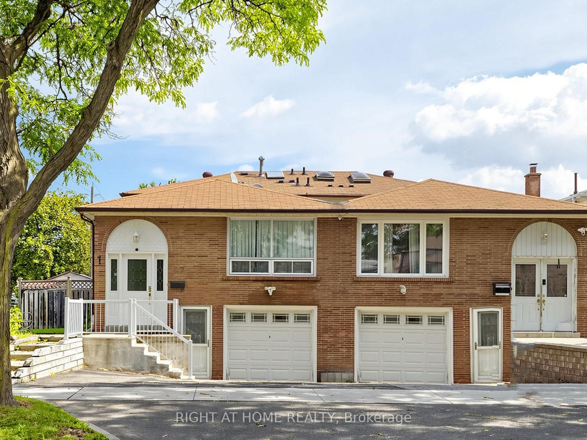 67 Ladner Drive, Toronto, ON M2J 3Z9 photo 2