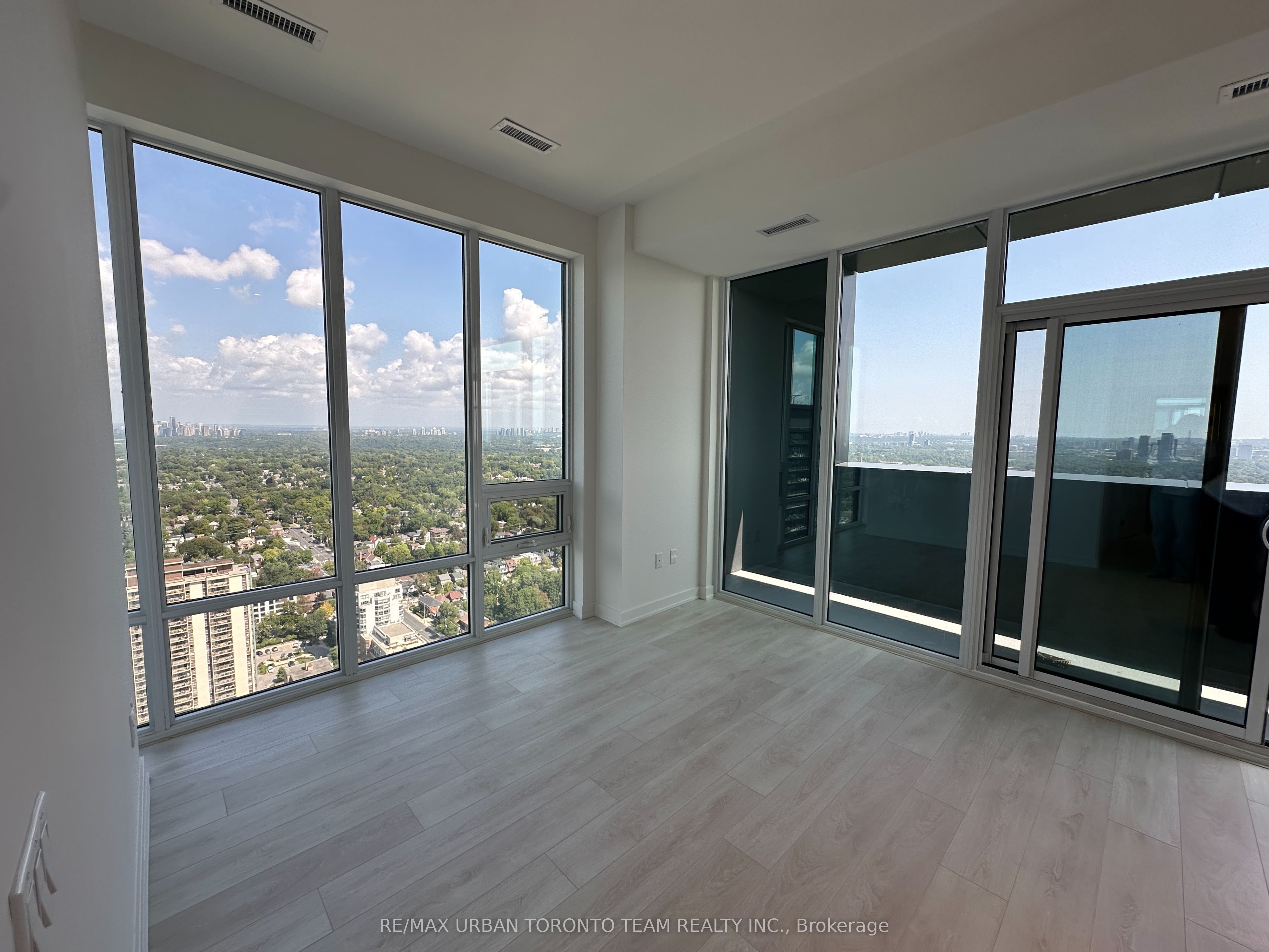 117 Broadway Avenue 3902 (UPH-02), Toronto, ON M4P 1V4 photo 3