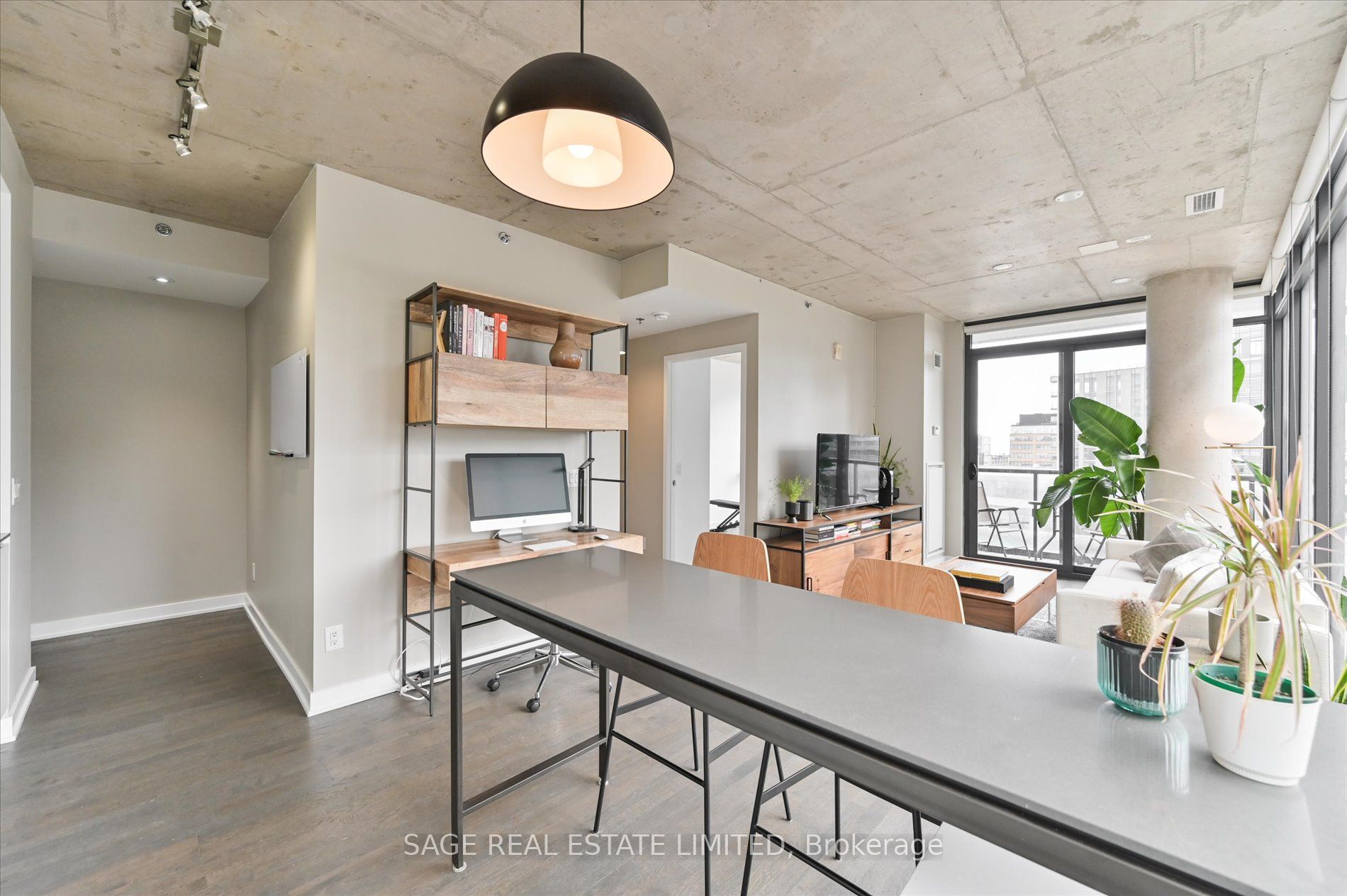 8 Dovercourt Road 706, Toronto, ON M6J 0B6 photo 3