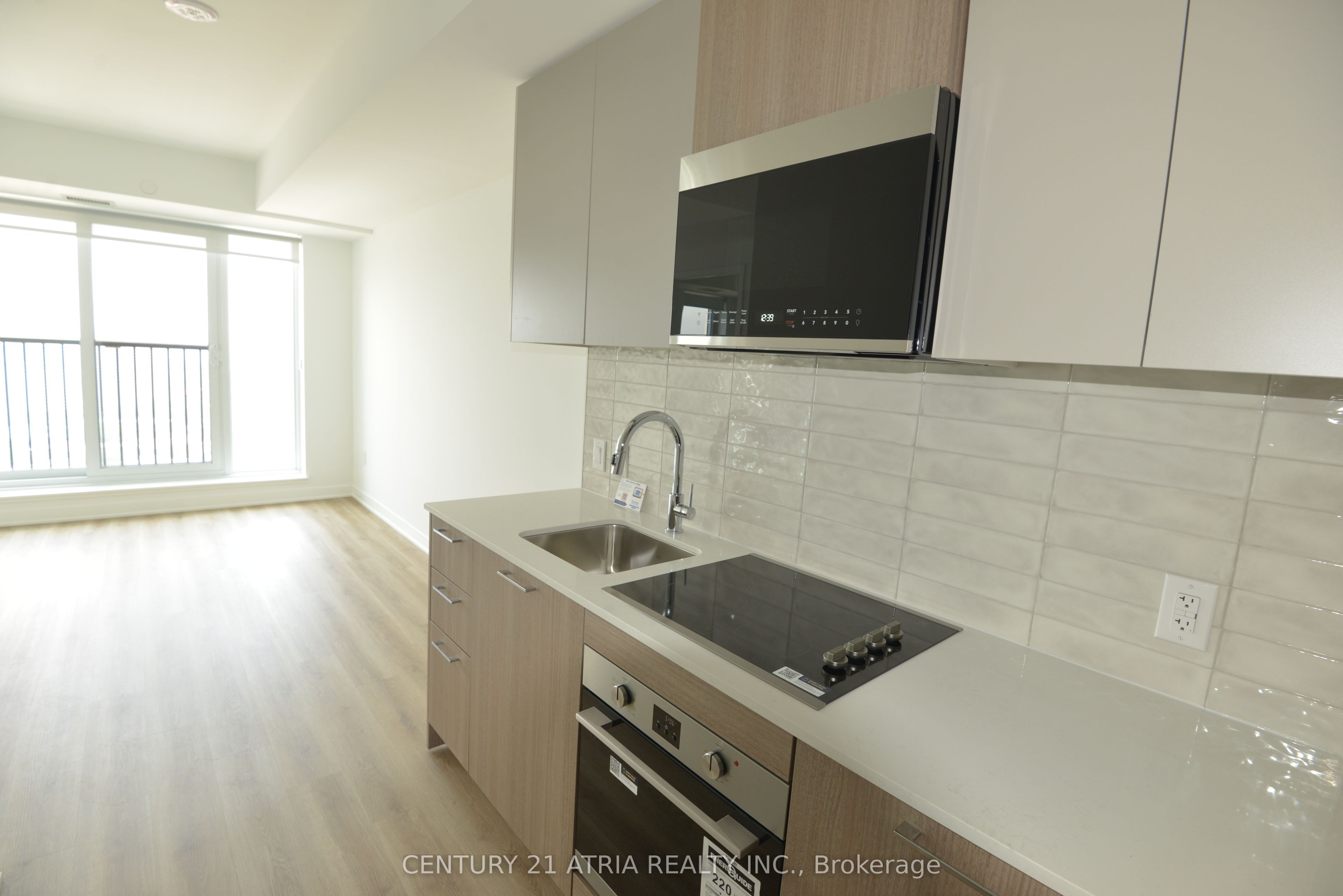 10 Oak Street 2301, Toronto, ON M5A 0Z1 photo 2