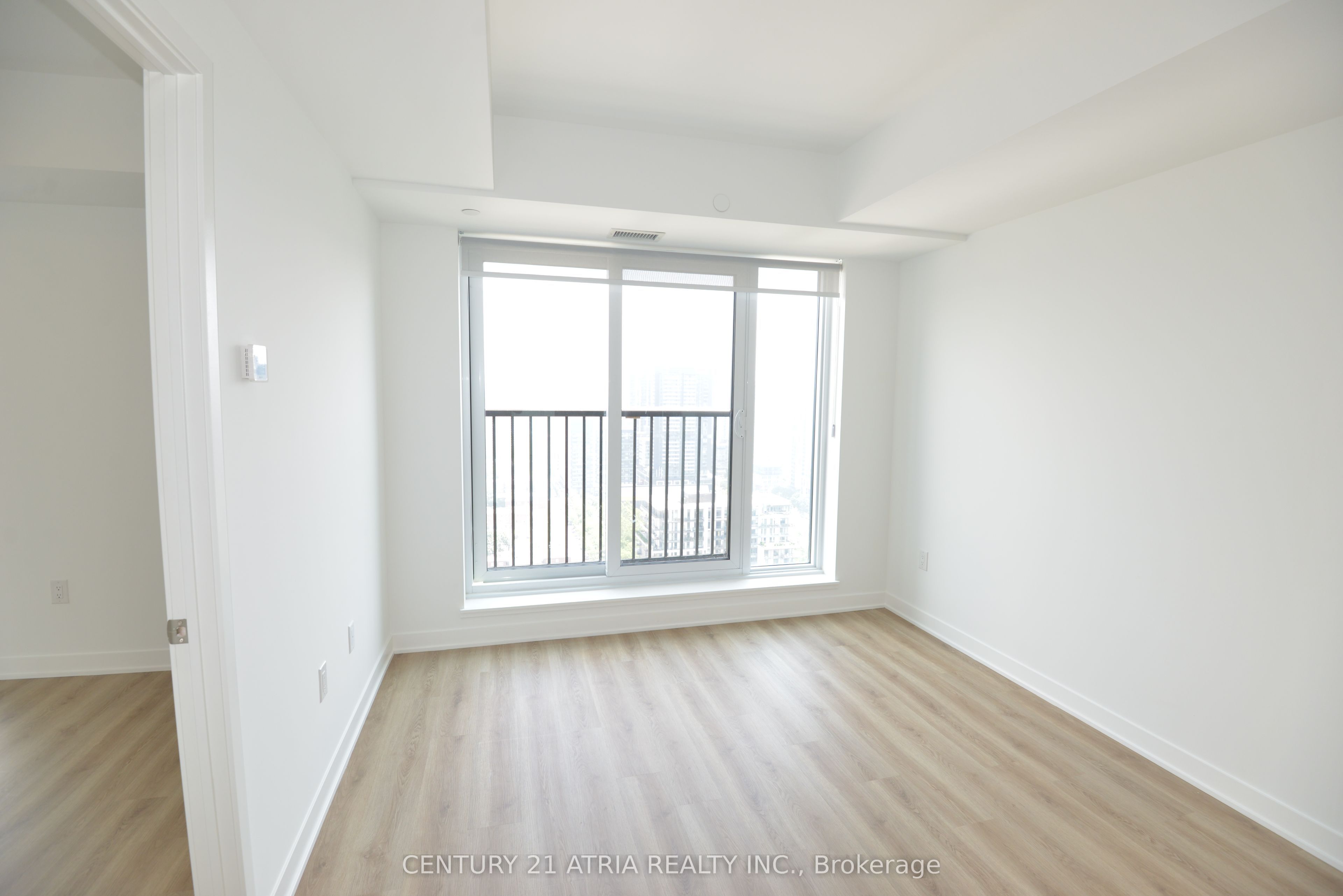 10 Oak Street 2301, Toronto, ON M5A 0Z1 photo 4