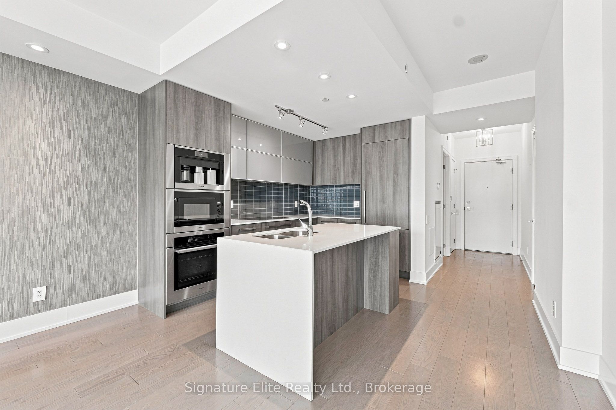 170 Avenue Road 401, Toronto, ON M5R 0A4 photo 4