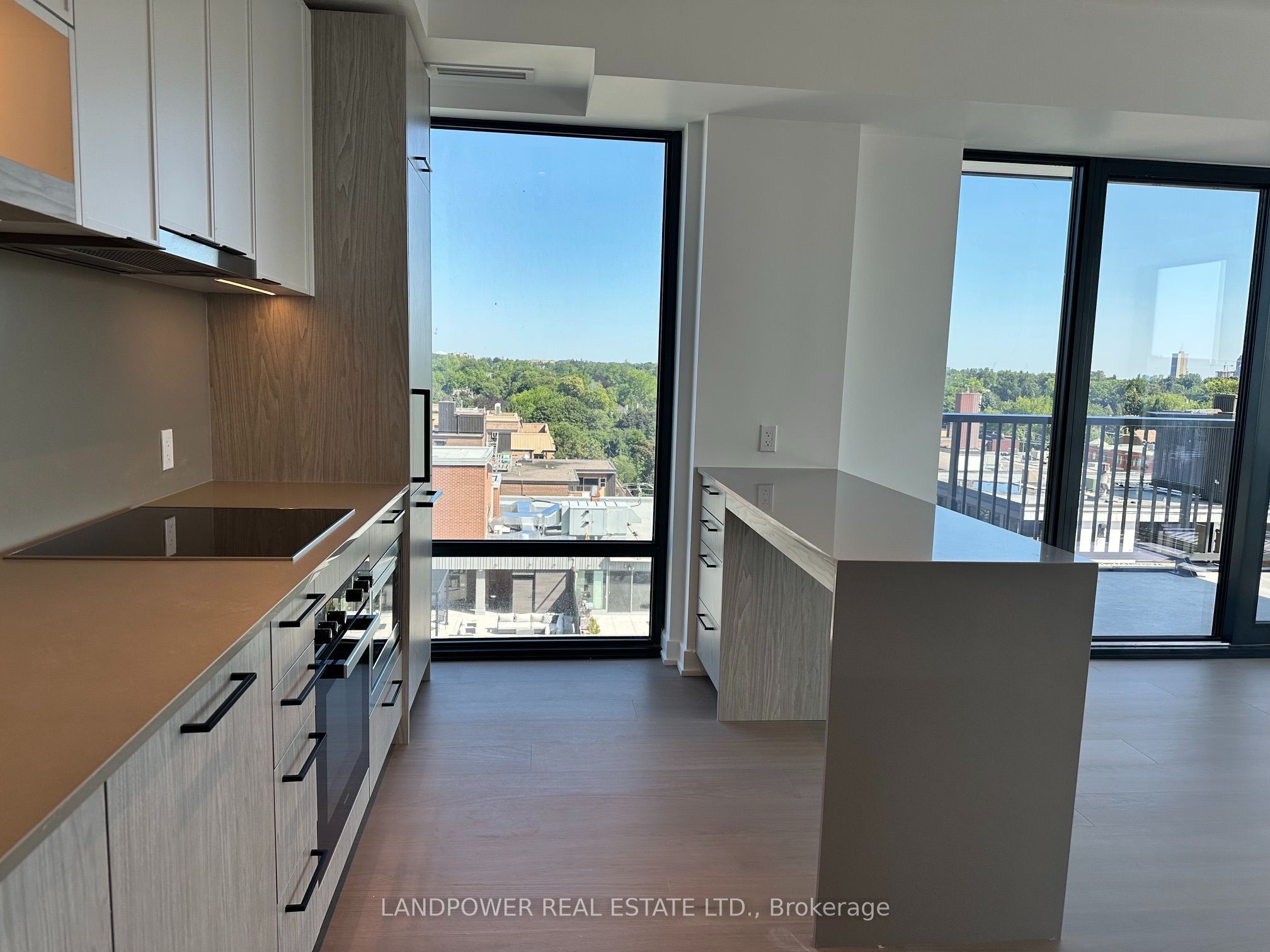 89 Montclair Avenue 1218, Toronto, ON M5P 0A9 photo 4