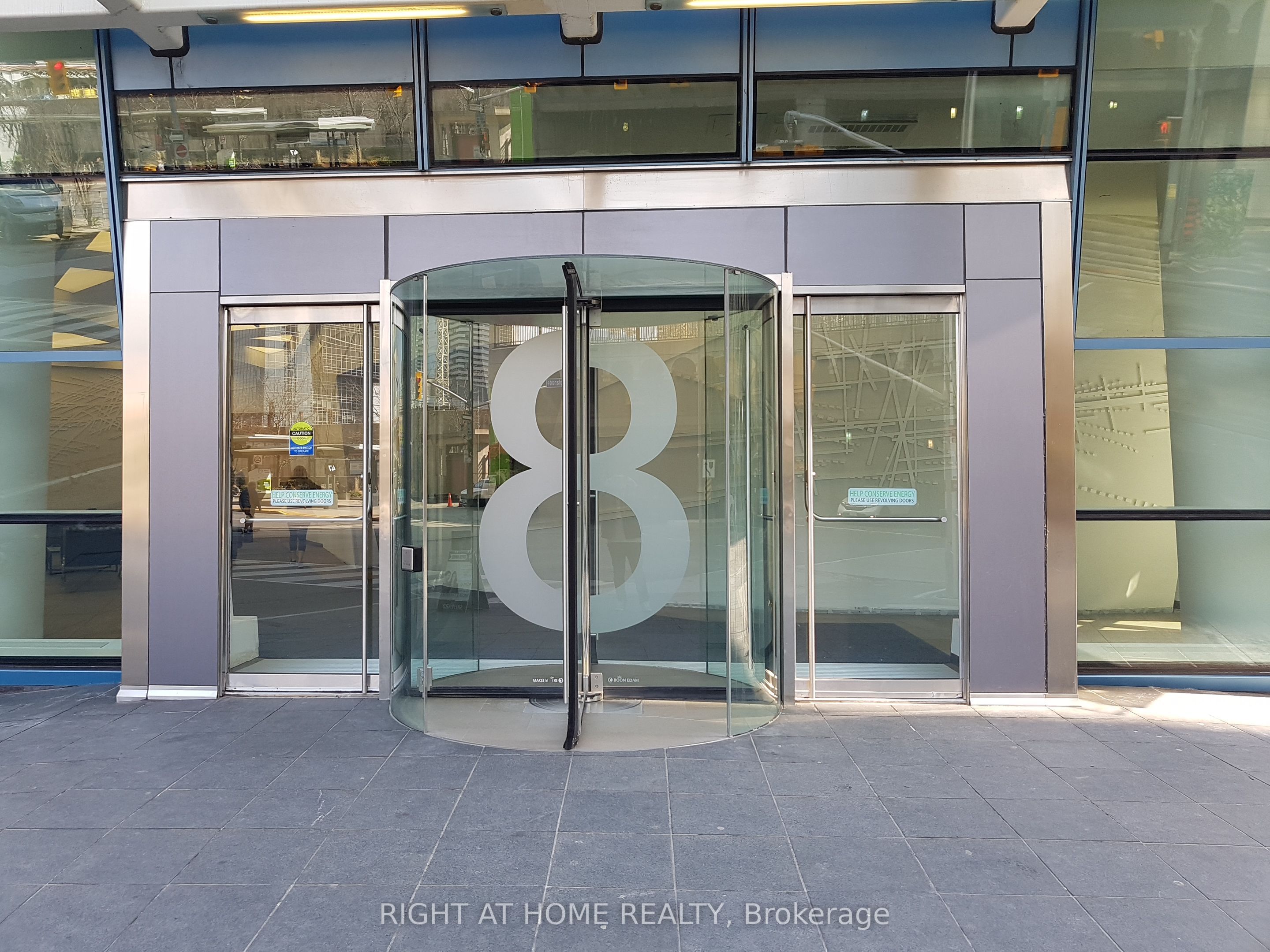 8 The Esplanade 705, Toronto, ON M5E 0A6 photo 4