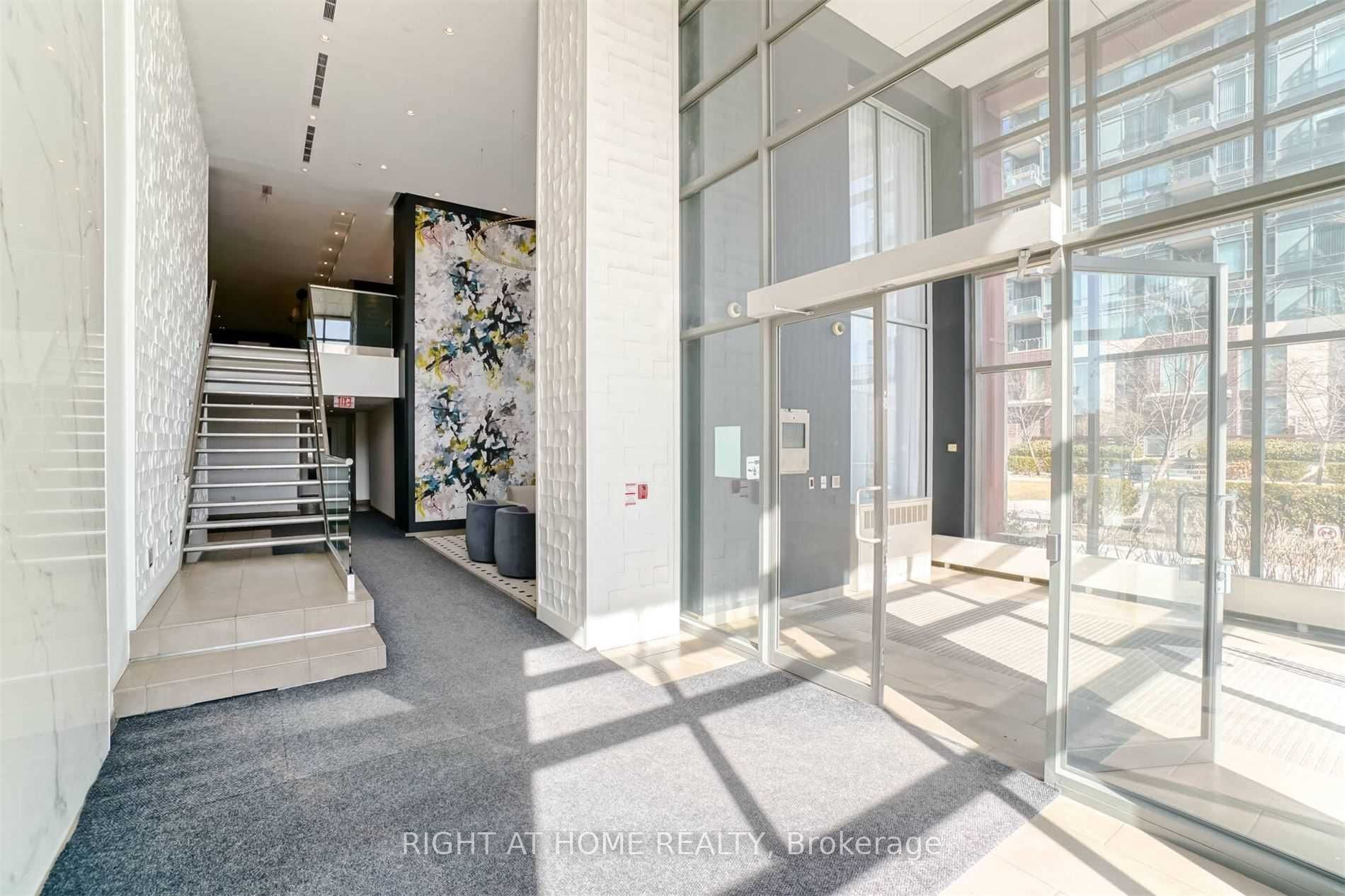 15 Fort York Boulevard W 1101, Toronto, ON M5V 3Y4 photo 3