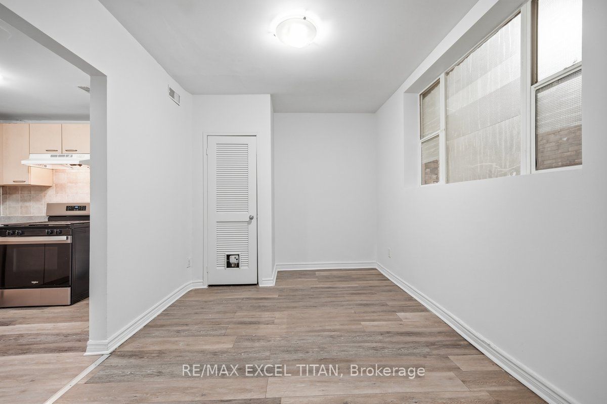 414 Jarvis Street G1, Toronto, ON M4Y 3C2 photo 4