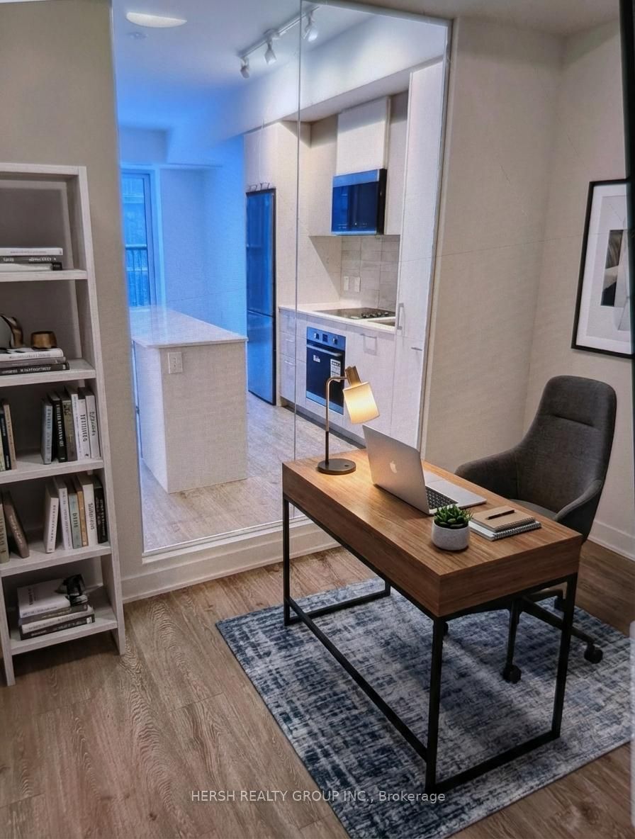 30 Dreamers Way 653, Toronto, ON M5A 0Y7 photo 4