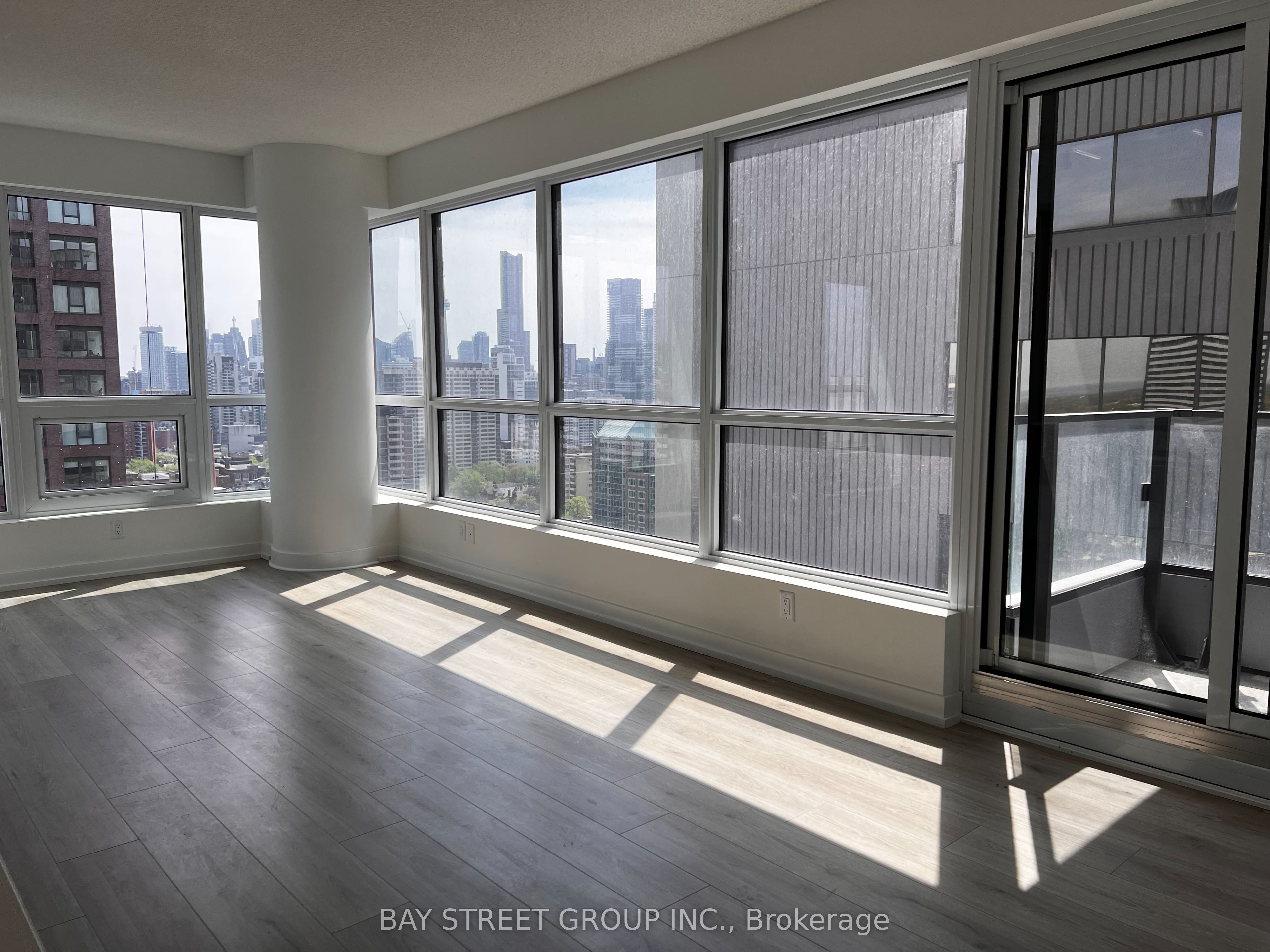 395 Bloor Street E 2002, Toronto, ON M4W 1H7 photo 5