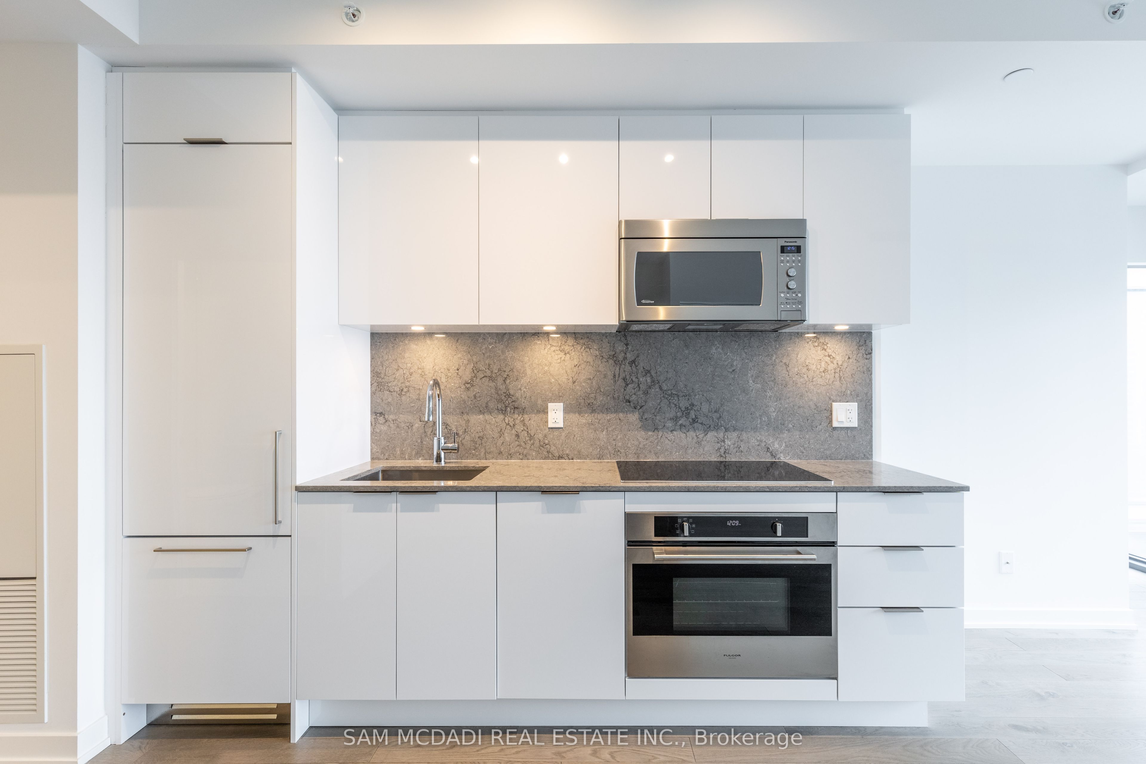 20 Lombard Street 3608, Toronto, ON M5C 0A7 photo 5