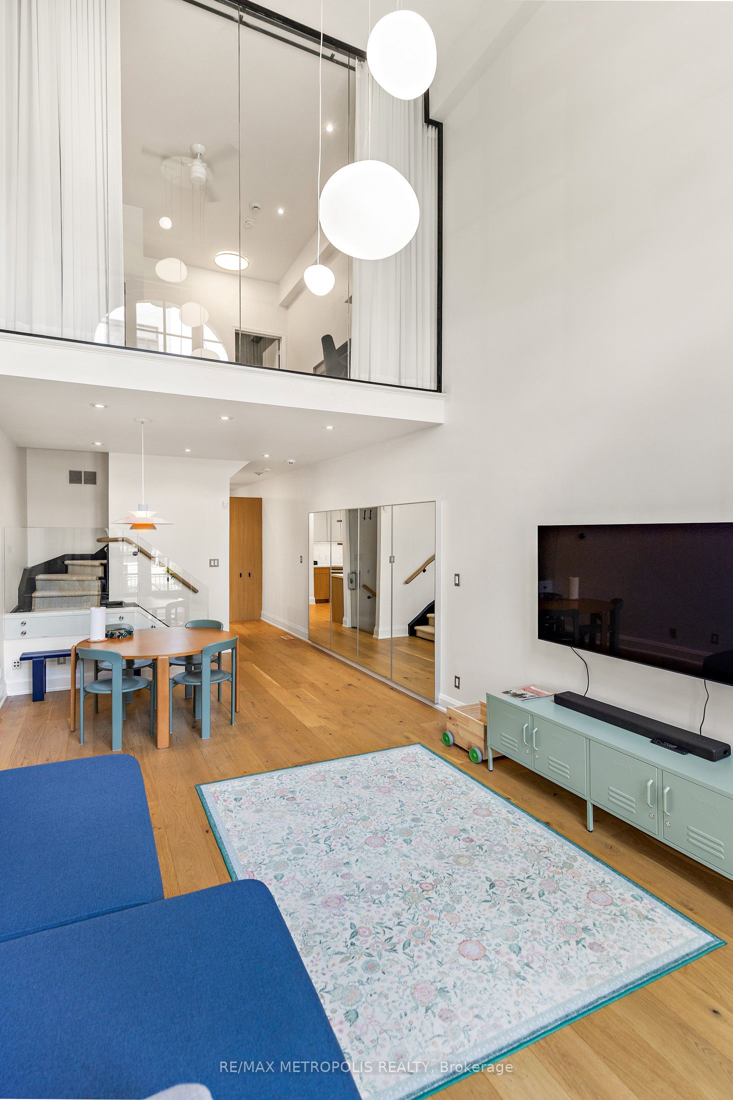 394 Euclid Avenue 102, Toronto, ON M6G 2S9 photo 2