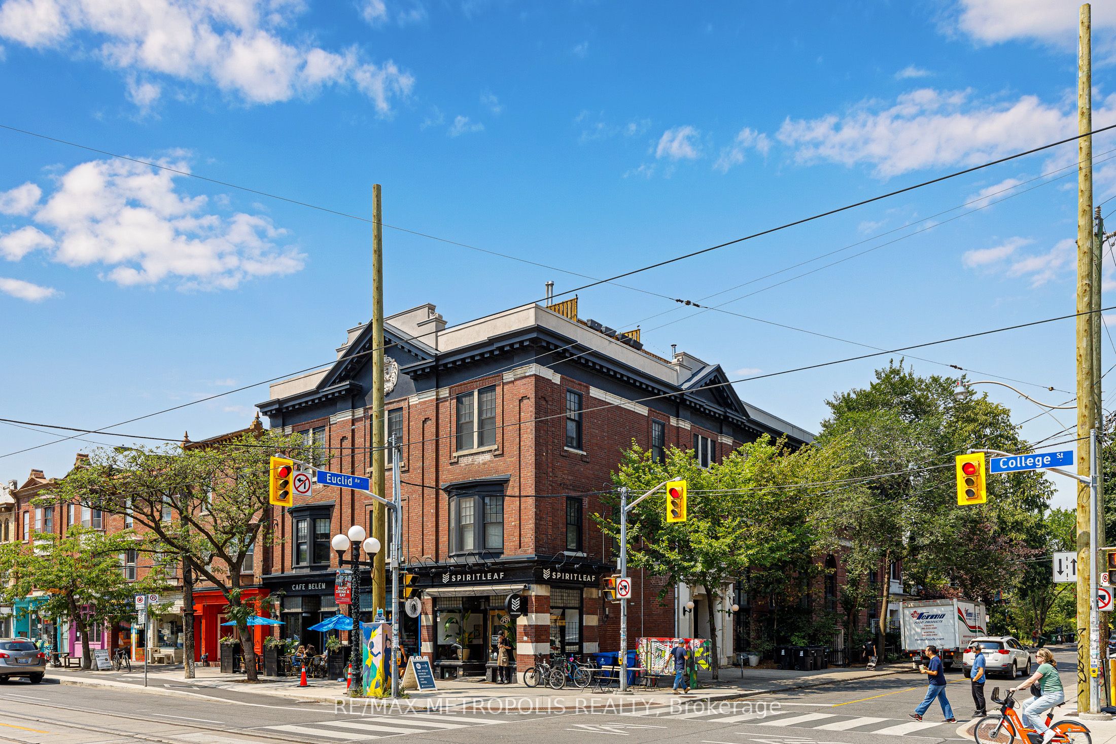 394 Euclid Avenue 102, Toronto, ON M6G 2S9 photo 5