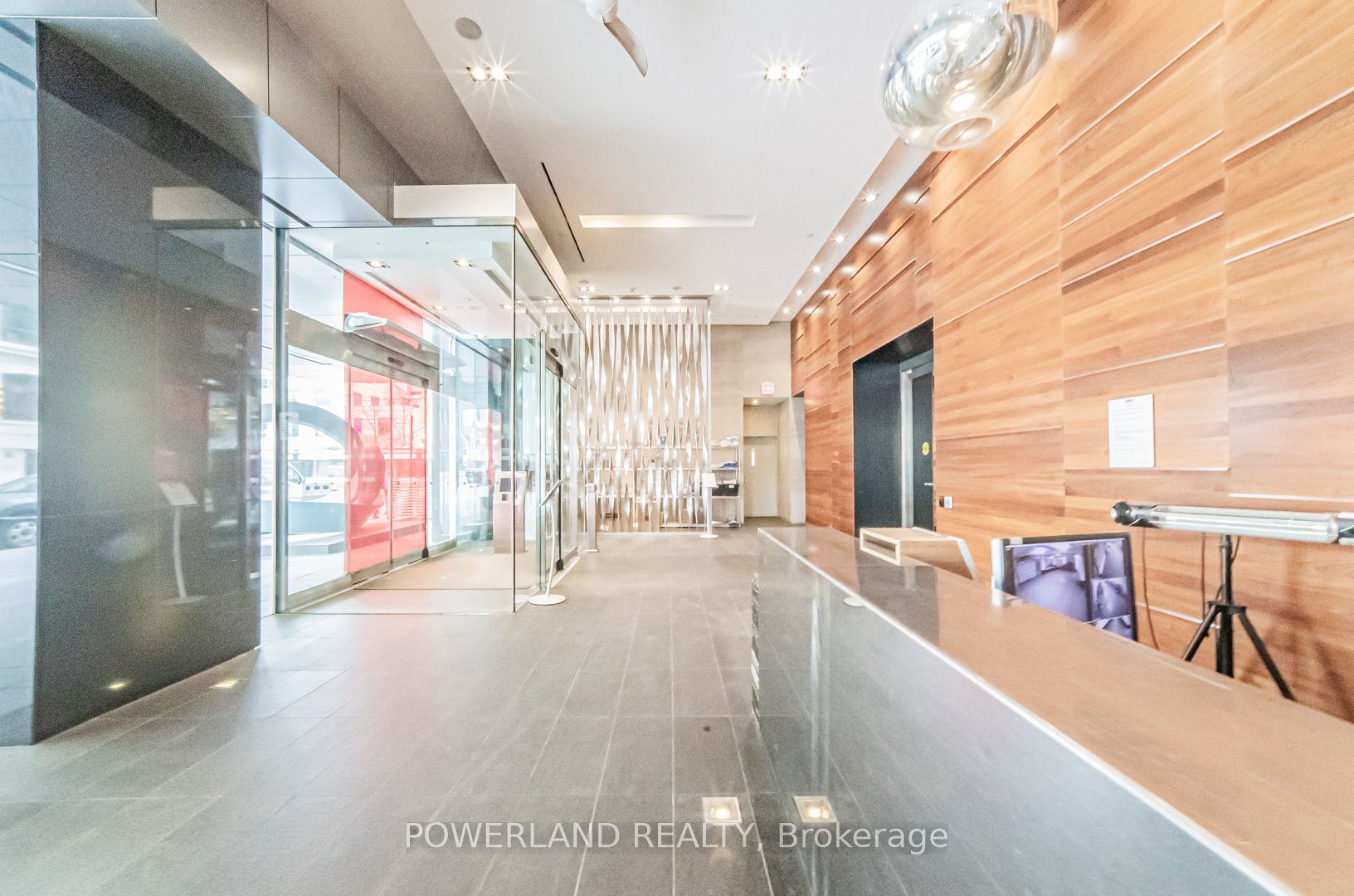 80 John Street 1309, Toronto, ON M5V 3X4 photo 3