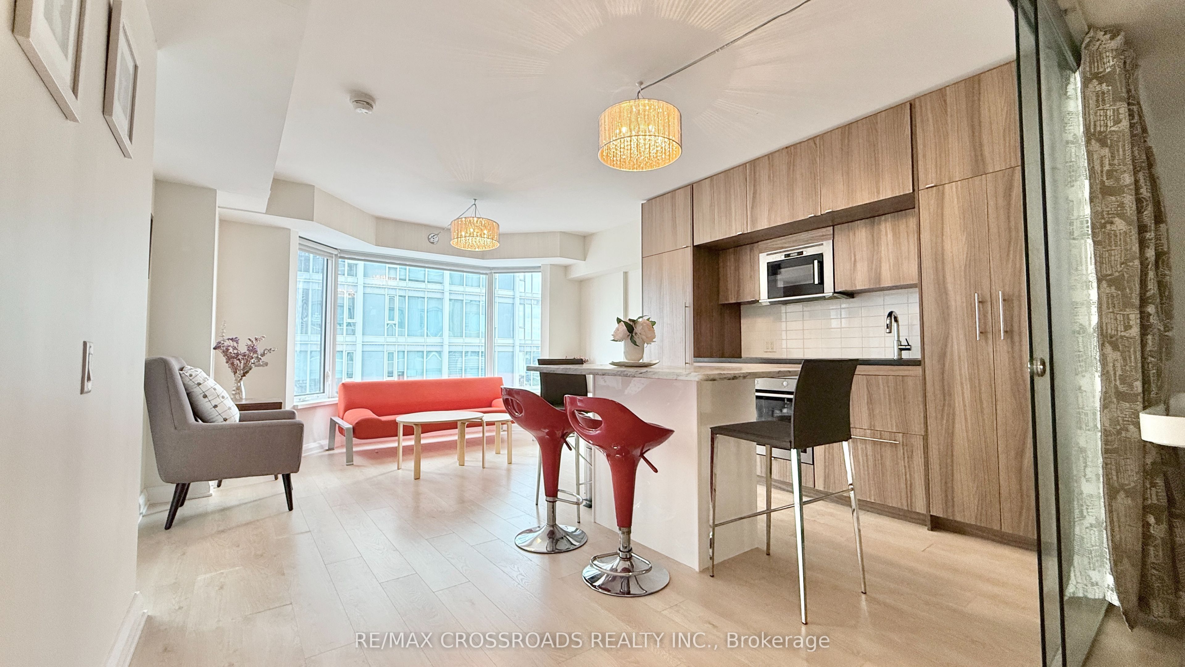 155 Yorkville Avenue 2108 (second bedroom), Toronto, ON M5R 0B4 photo 4