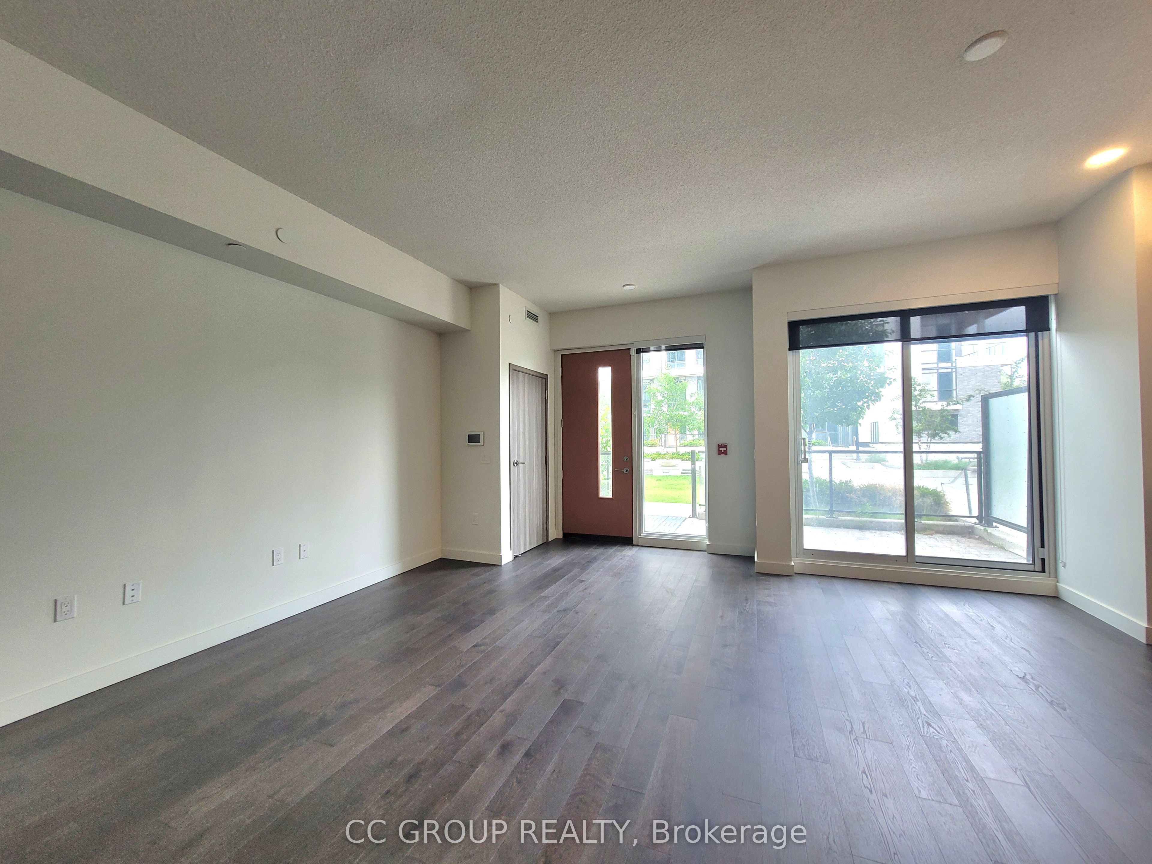 85 Mcmahon Drive Th207, Toronto, ON M2K 0H1 photo 2