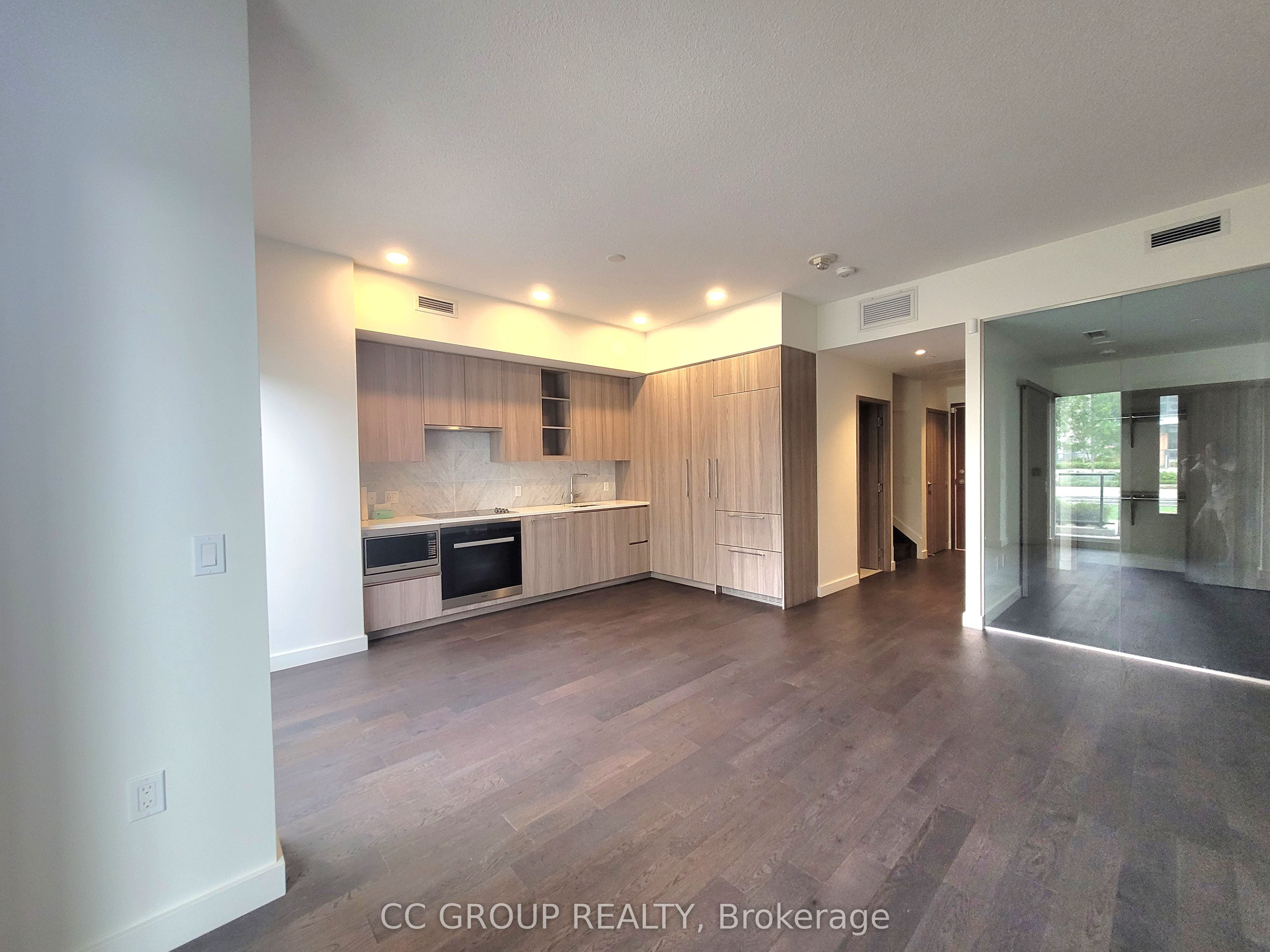 85 Mcmahon Drive Th207, Toronto, ON M2K 0H1 photo 4