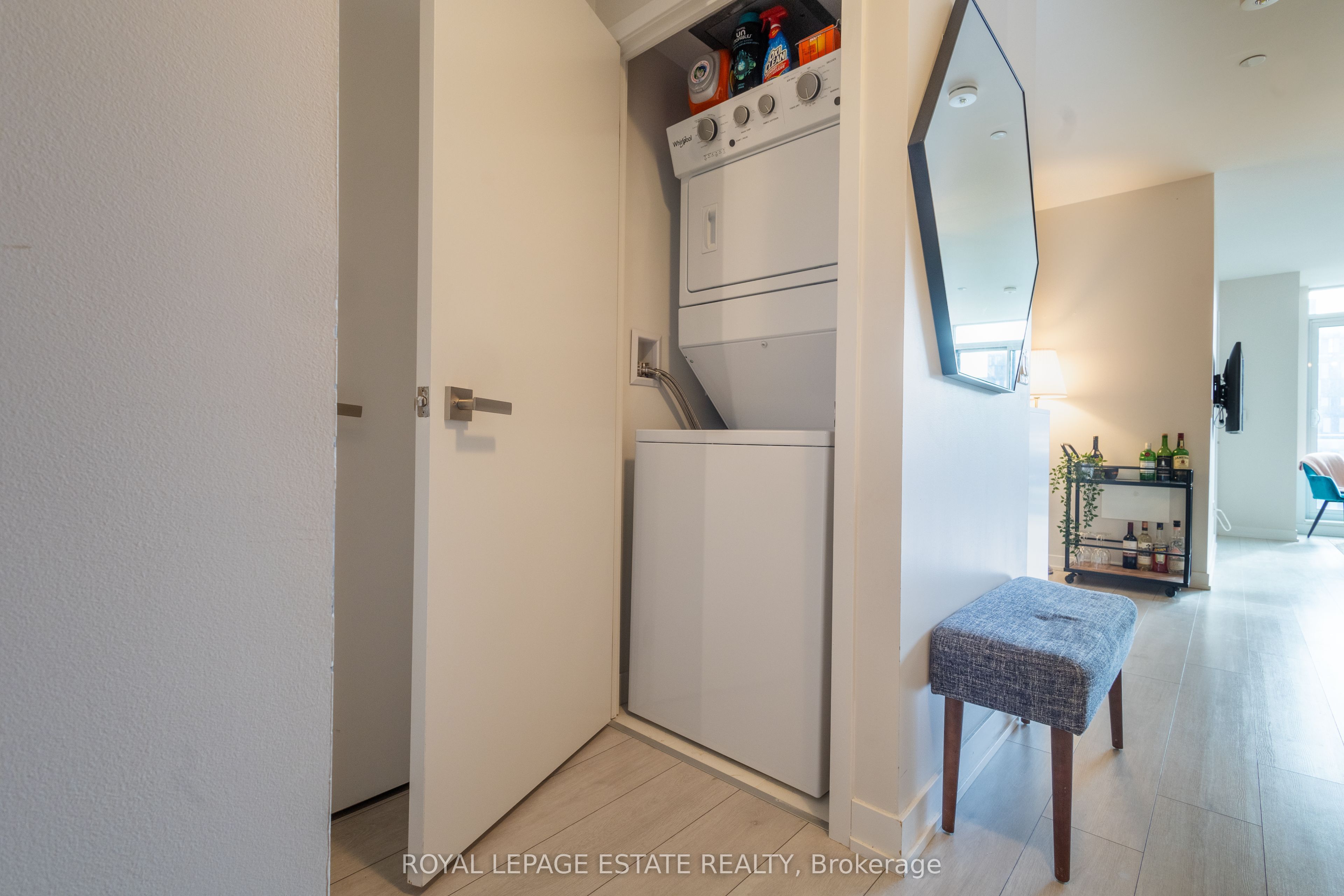 31 Tippett Road 657, Toronto, ON M3H 0C8 photo 3