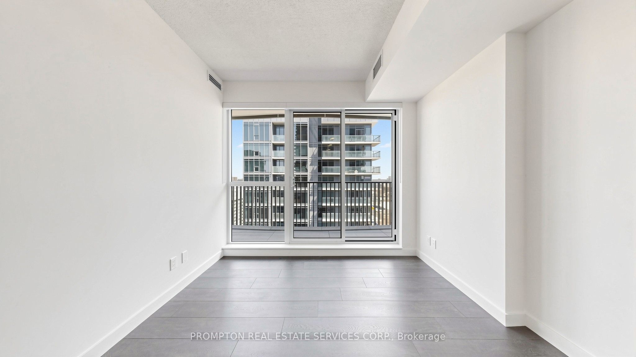 18 Esther Shiner Boulevard 1711, Toronto, ON M2K 0J7 photo 4