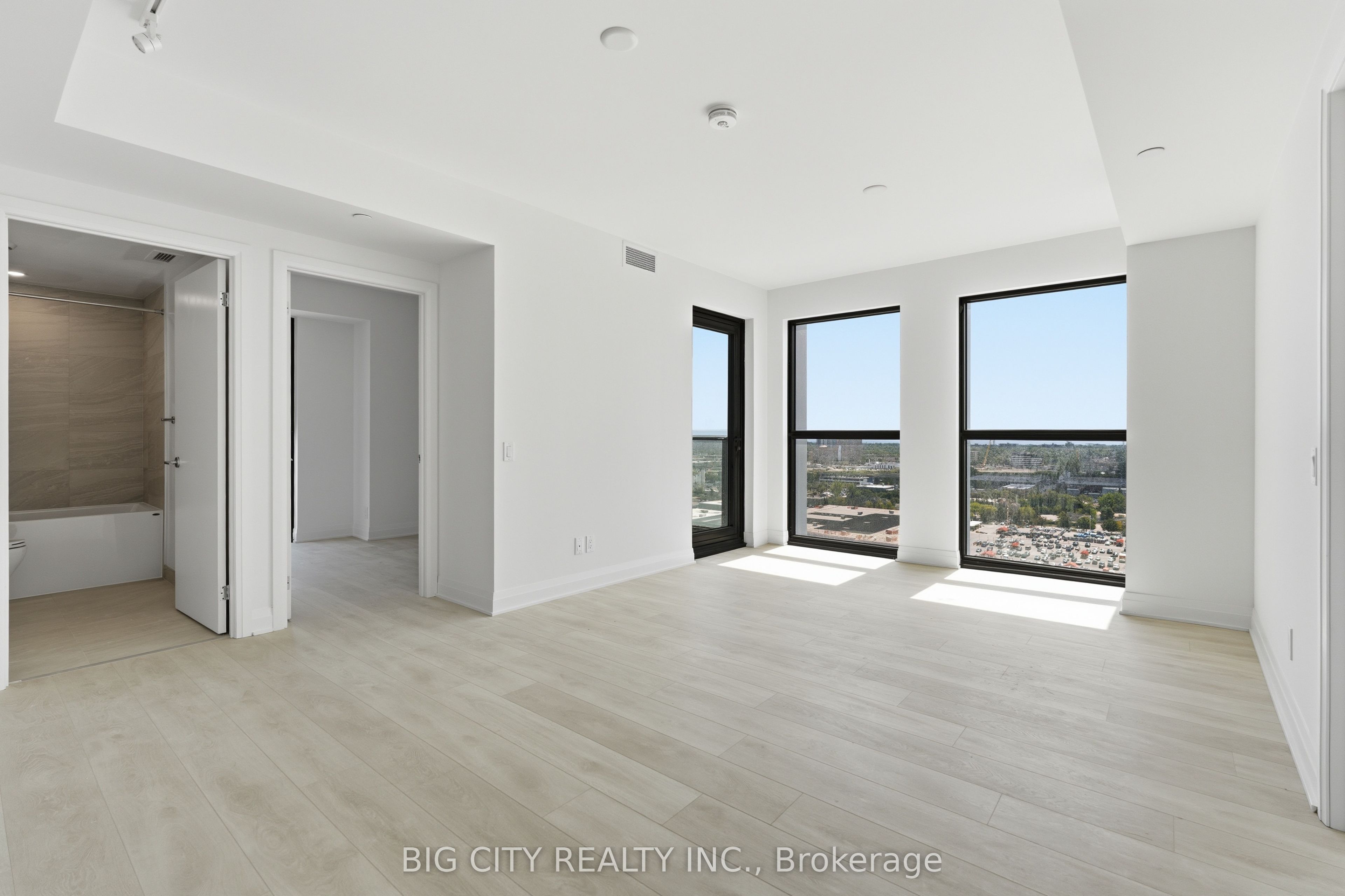 25 Frederick Todd Way 1910, Toronto, ON M4G 0C6 photo 4