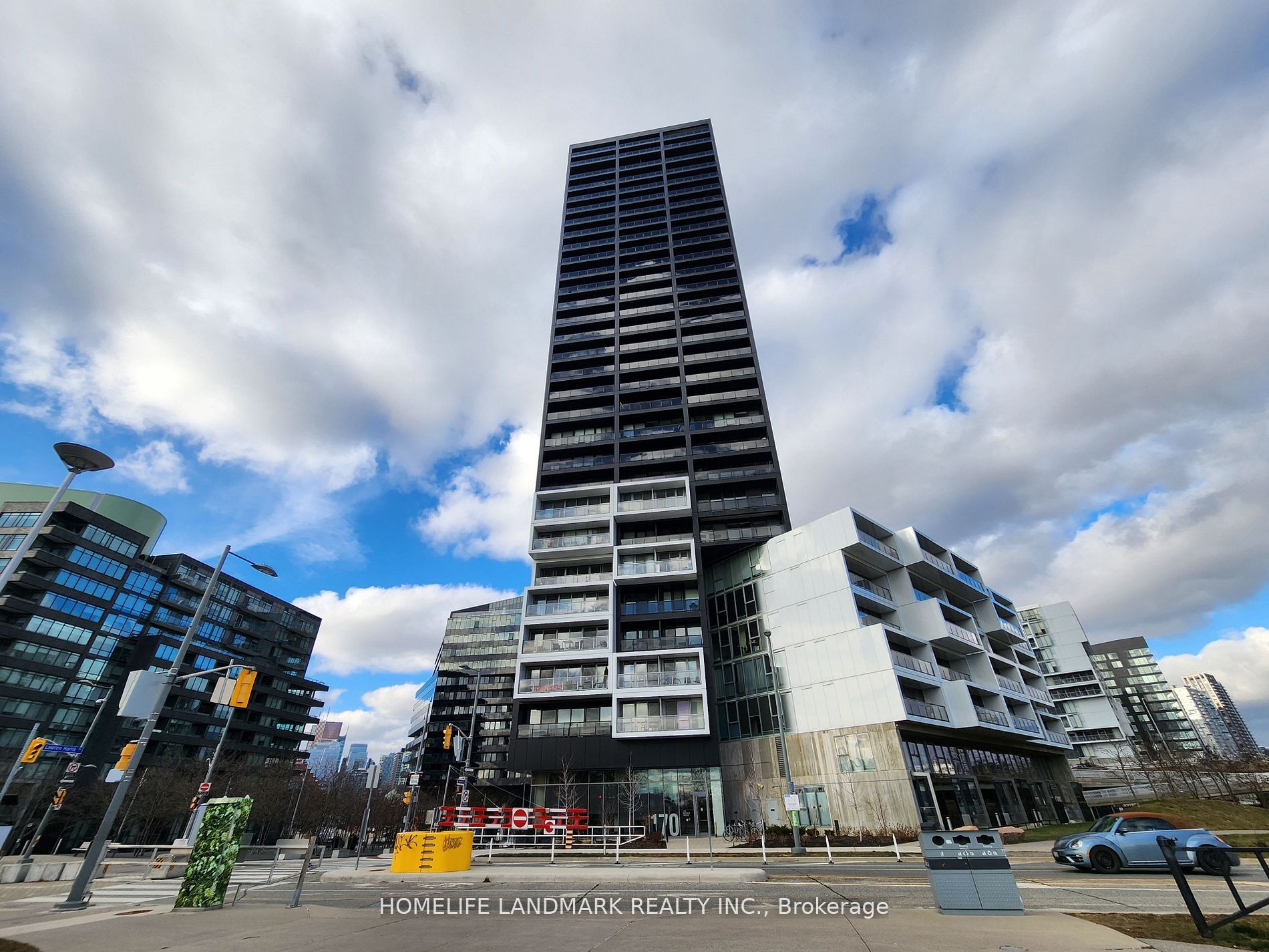 170 Bayview Avenue 715, Toronto, ON M5A 0M4 photo 2