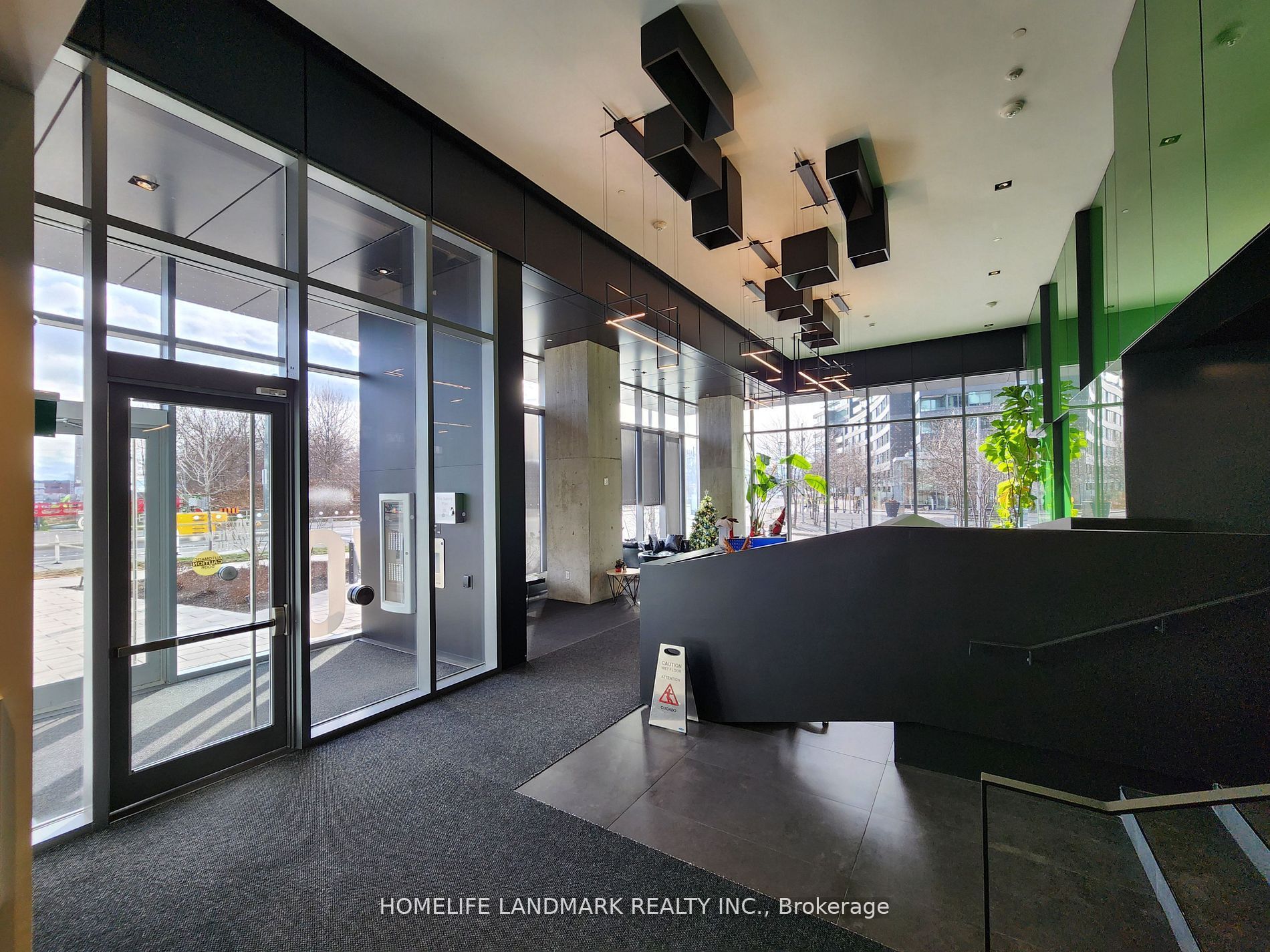170 Bayview Avenue 715, Toronto, ON M5A 0M4 photo 4