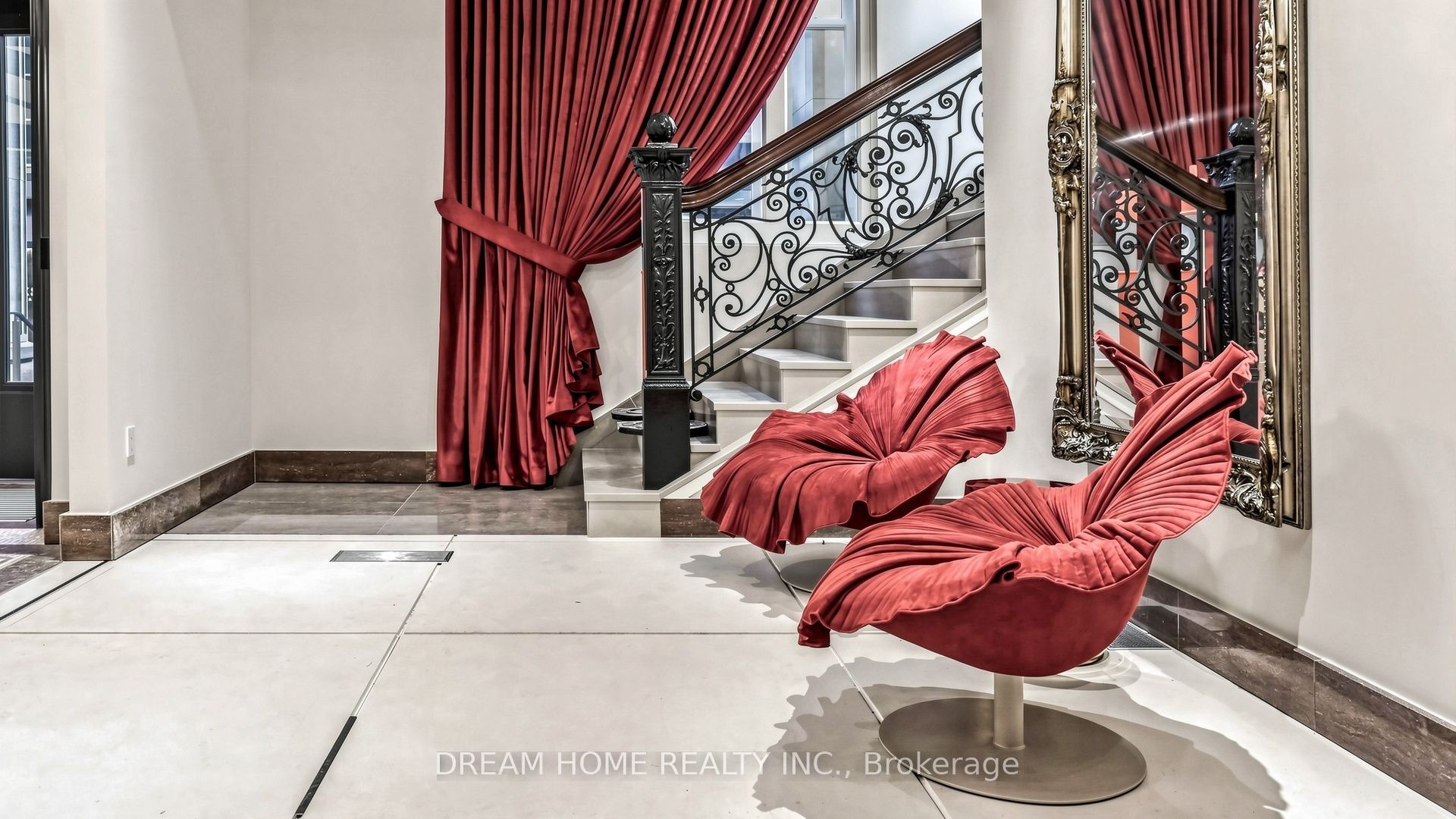197 YONGE ST Street 1701, Toronto, ON M5B 0C1 photo 5
