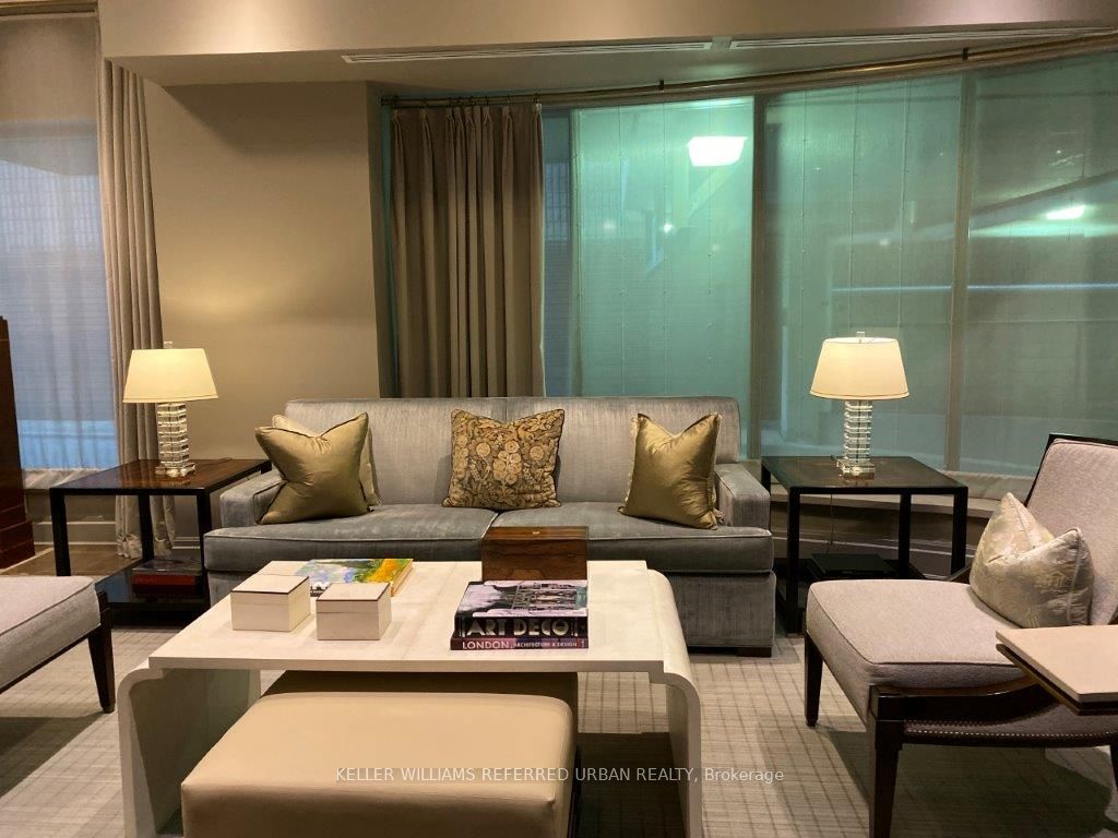80 Yorkville Avenue 801, Toronto, ON M5R 2C2 photo 5