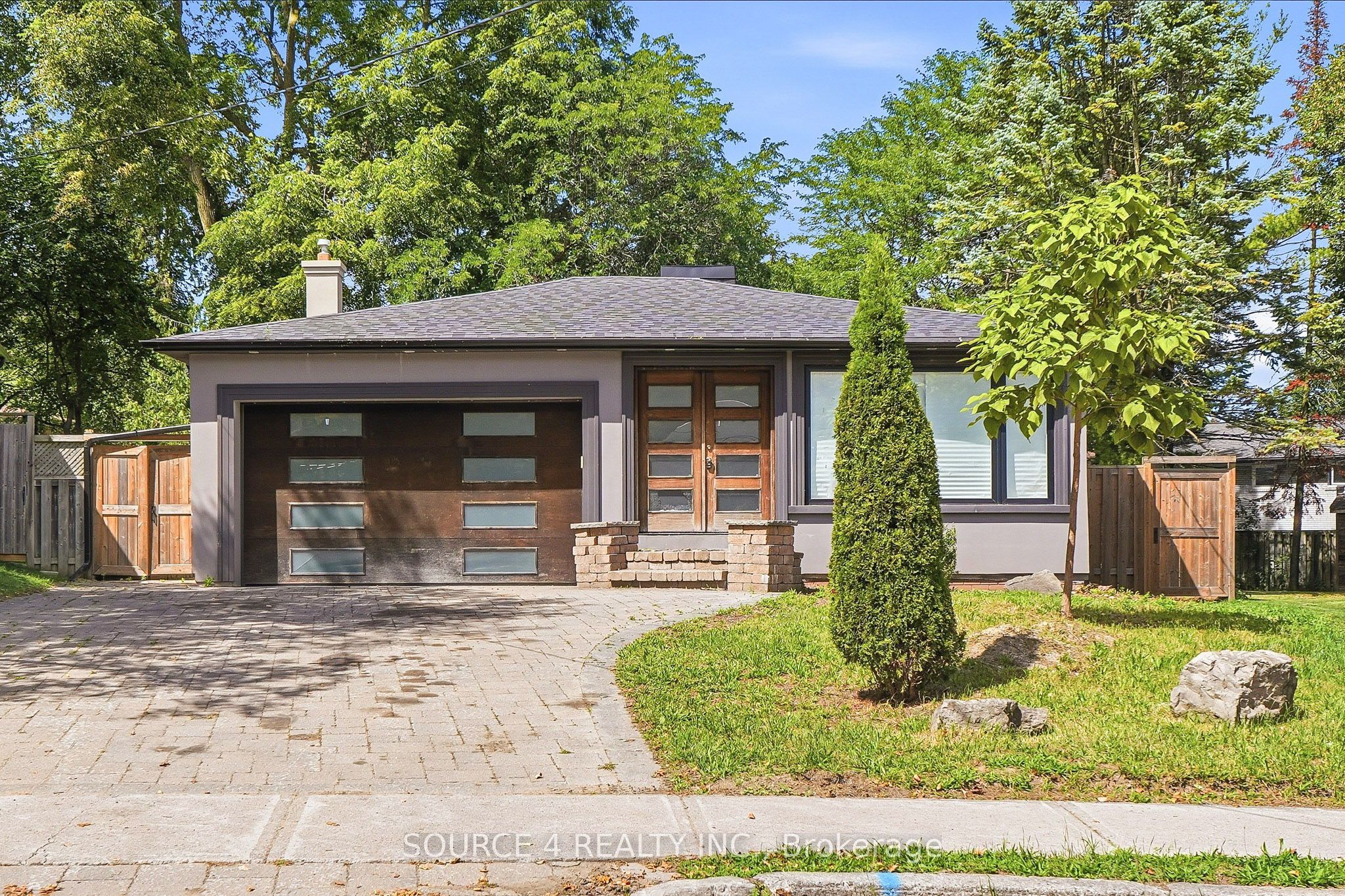 290 Newton Drive, Toronto, ON M2M 2P8 photo 3