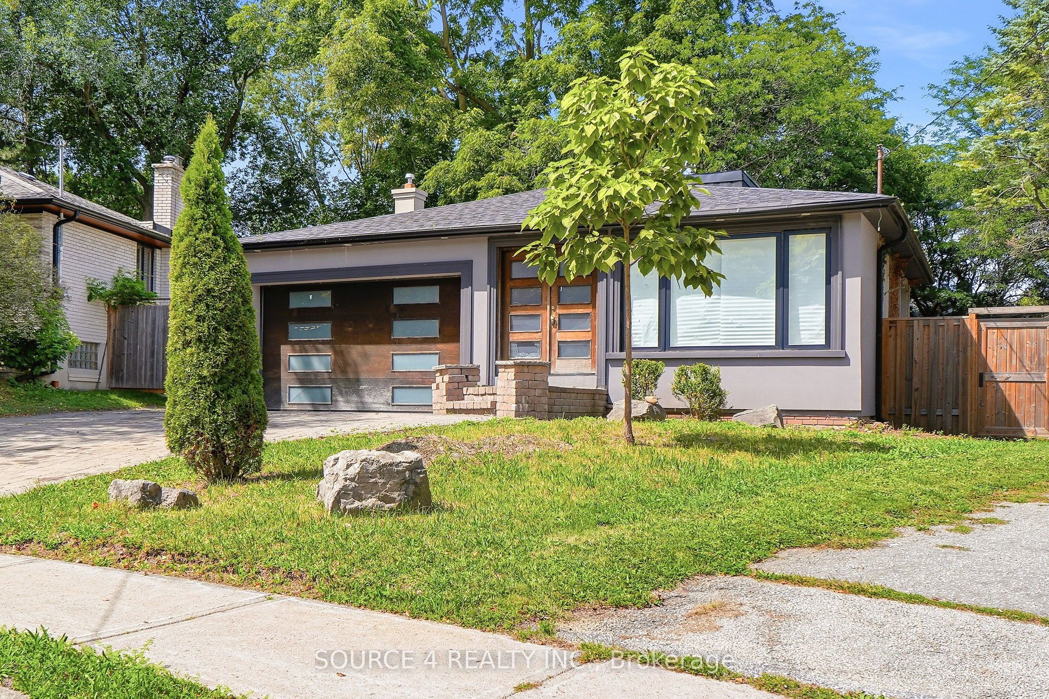 290 Newton Drive, Toronto, ON M2M 2P8 photo 5