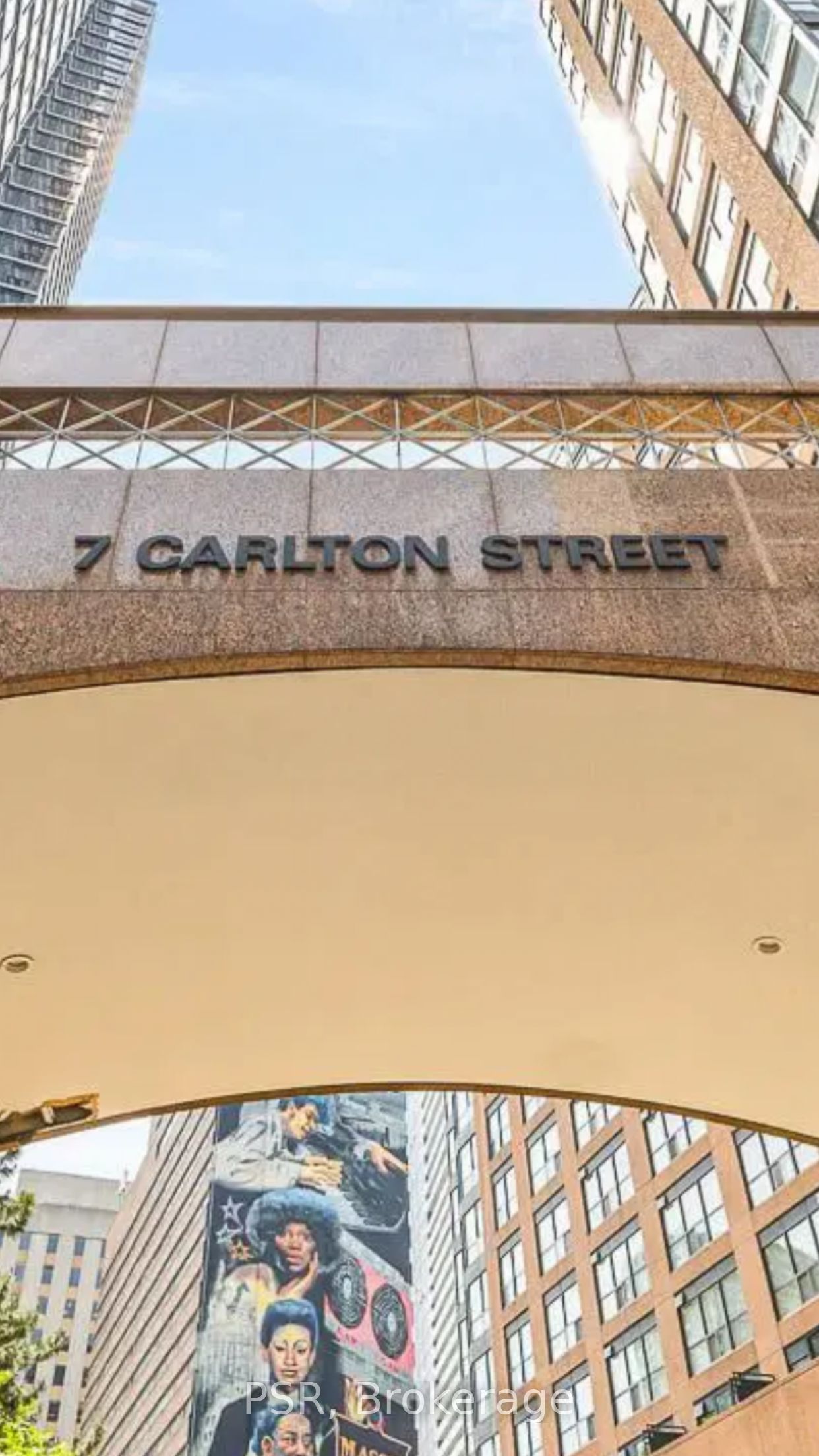 7 Carlton Street 1813, Toronto, ON M5B 2M3